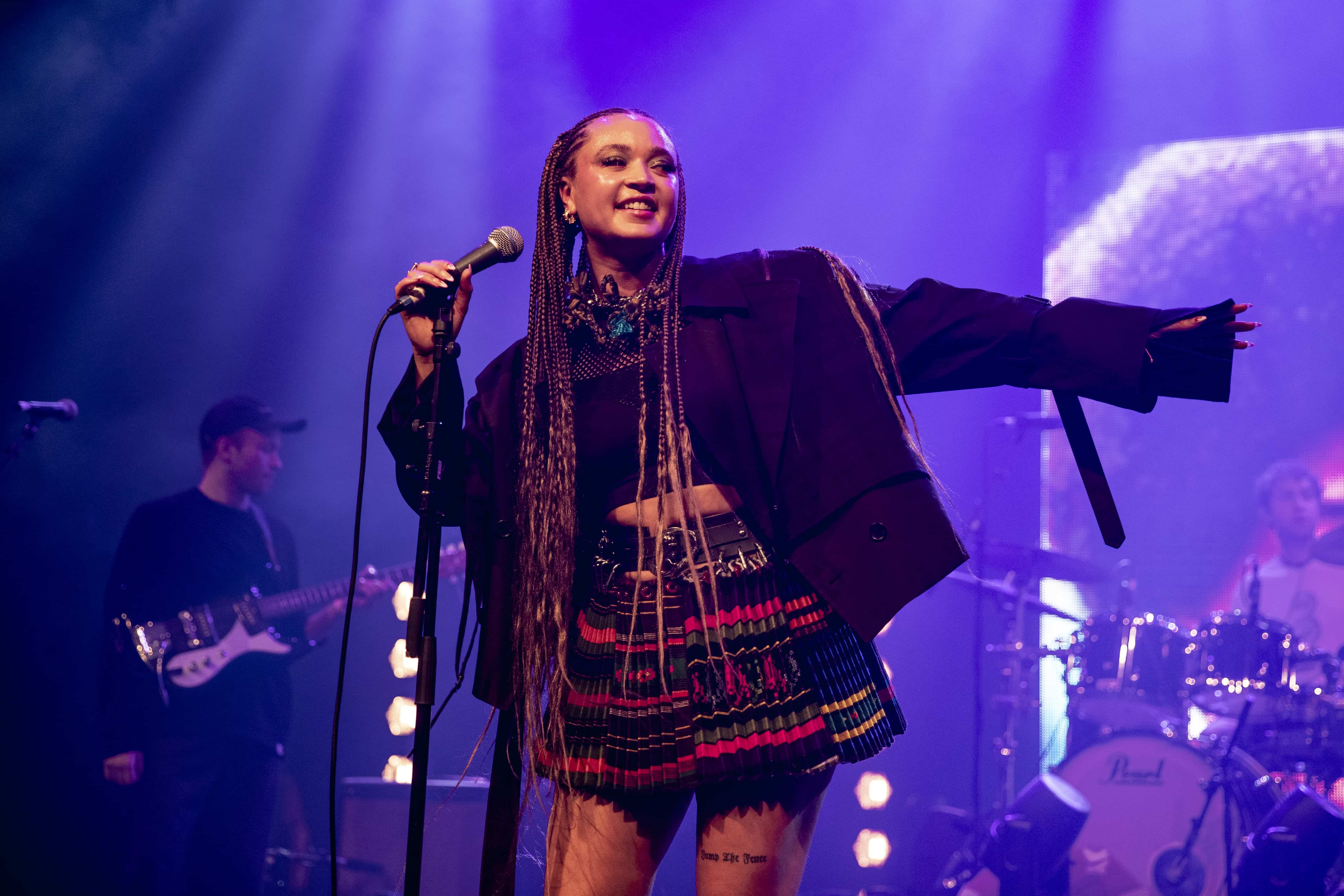 AN2 I5291 Roundhouse Connie Constance Lloyd Winters 1