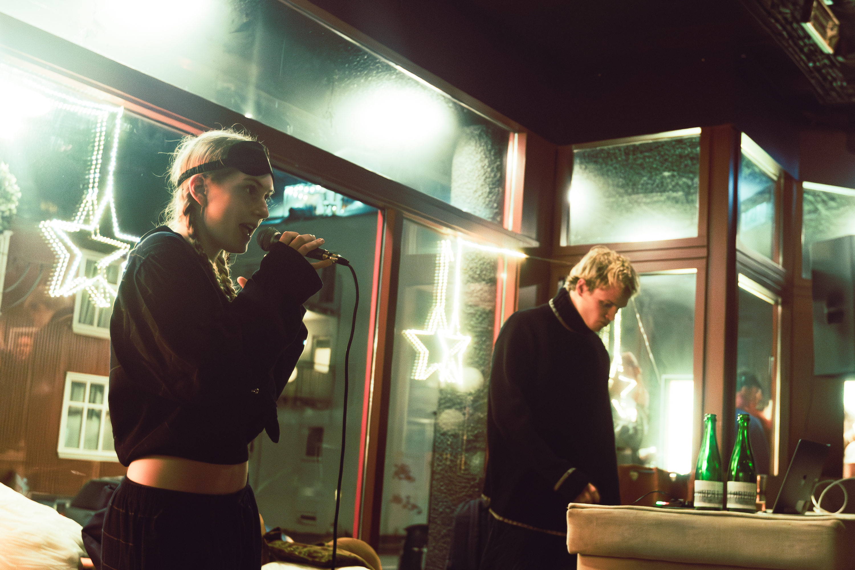 AIRWAVES DIGI PART 2 01