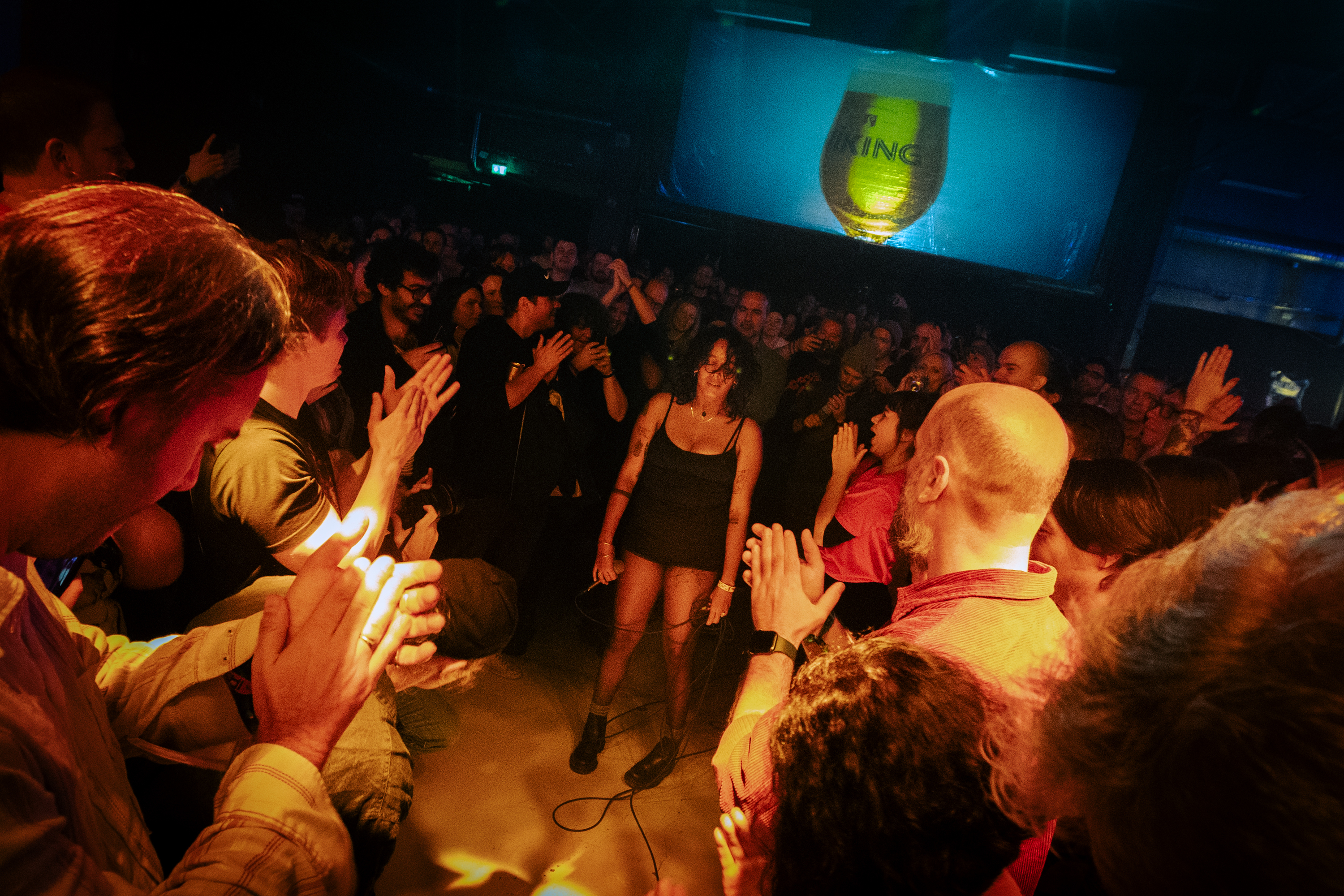 AIRWAVES MANDY INDIANA14