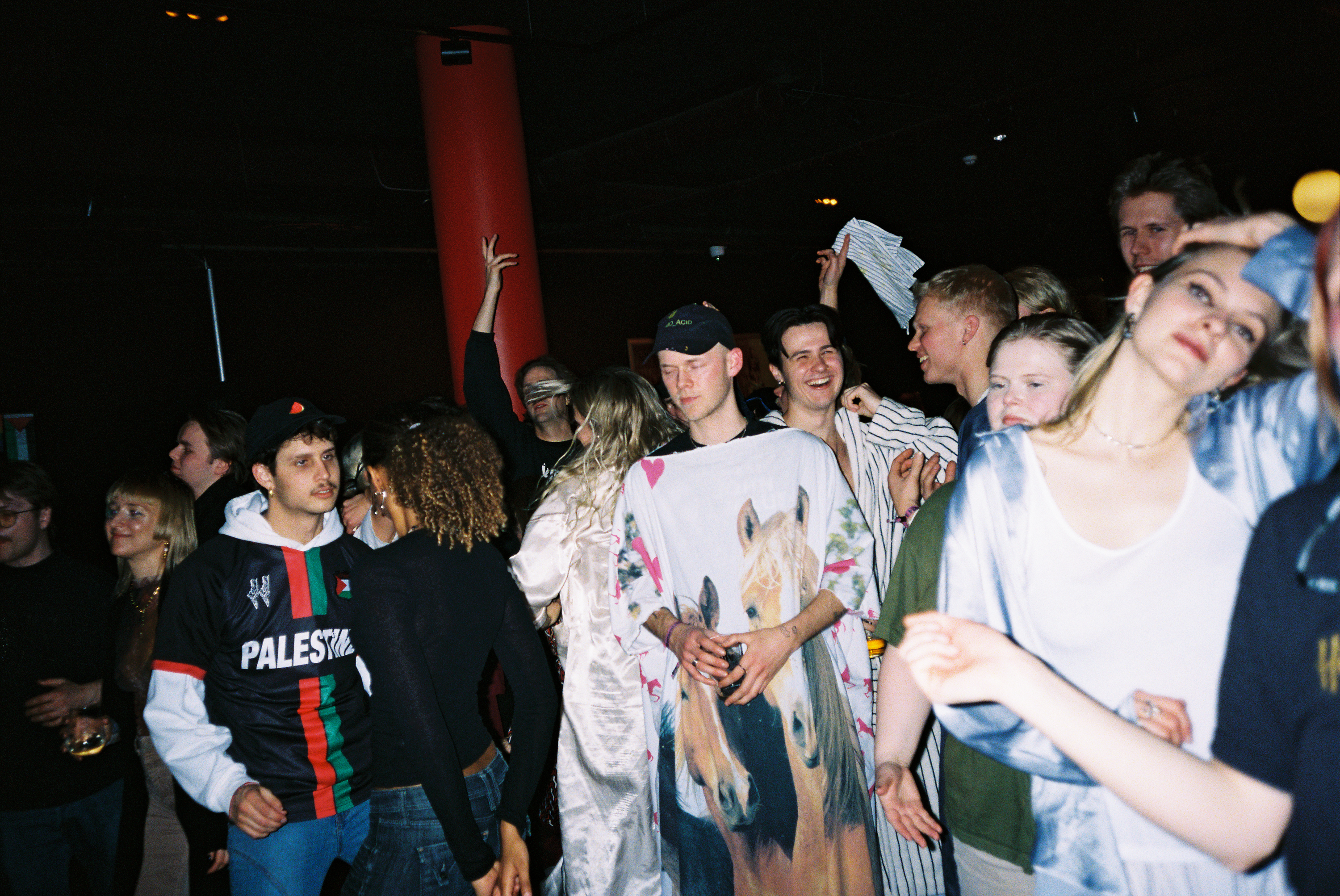 AIRWAVES PHOTO ESSAY 35mm 48