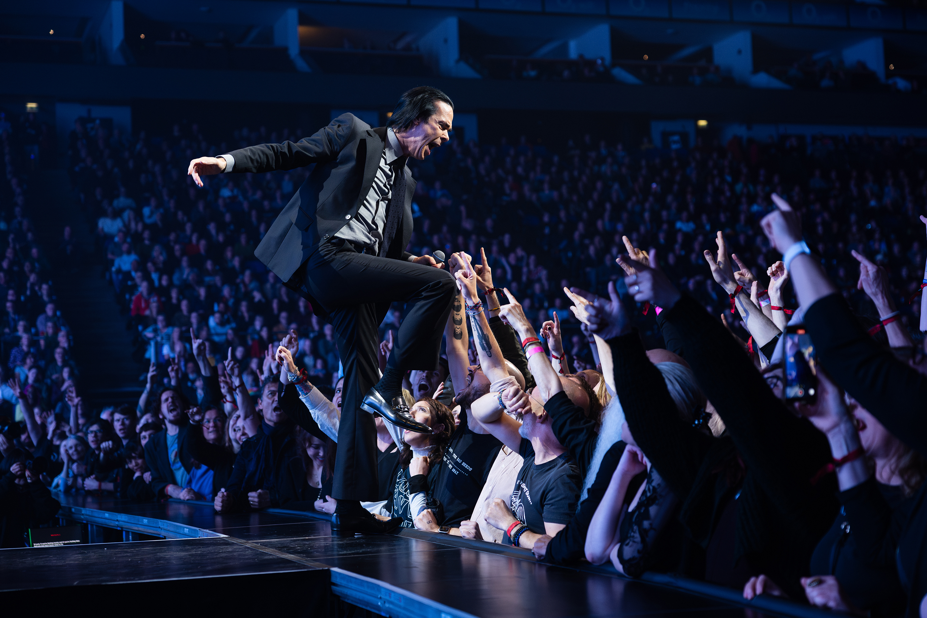 Nick cave o2 081124 burak cingi