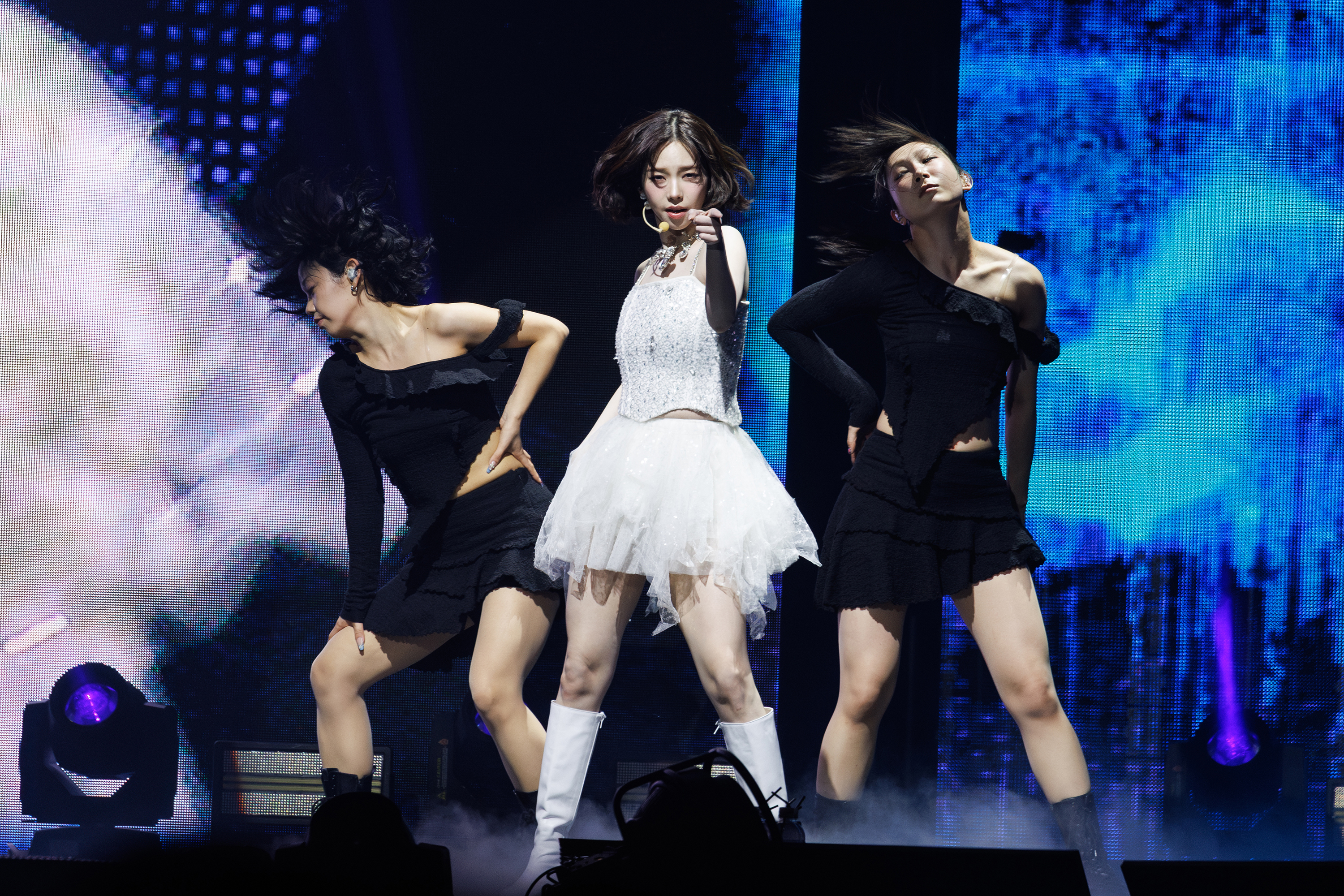 Photos of aespa live at Wembley Arena, London on 02 March 2025. | The ...