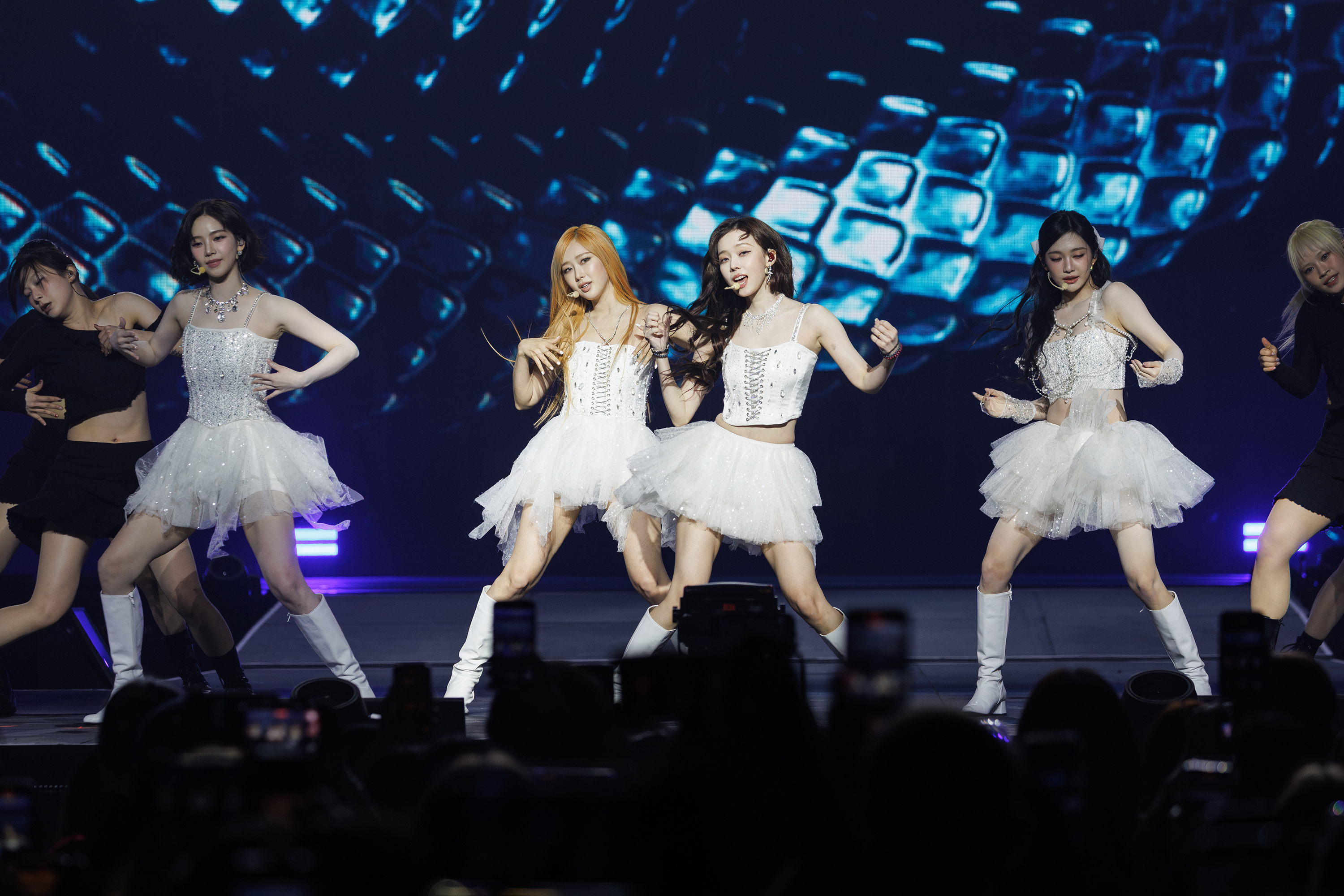 Photos of aespa live at Wembley Arena, London on 02 March 2025. | The ...