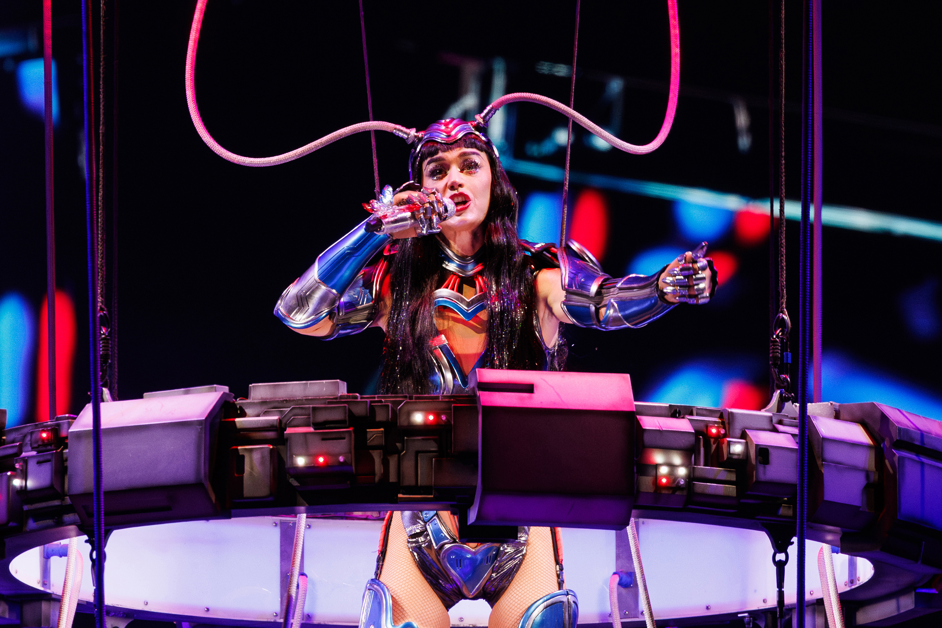 Katy perry o2 2025 burak cingi