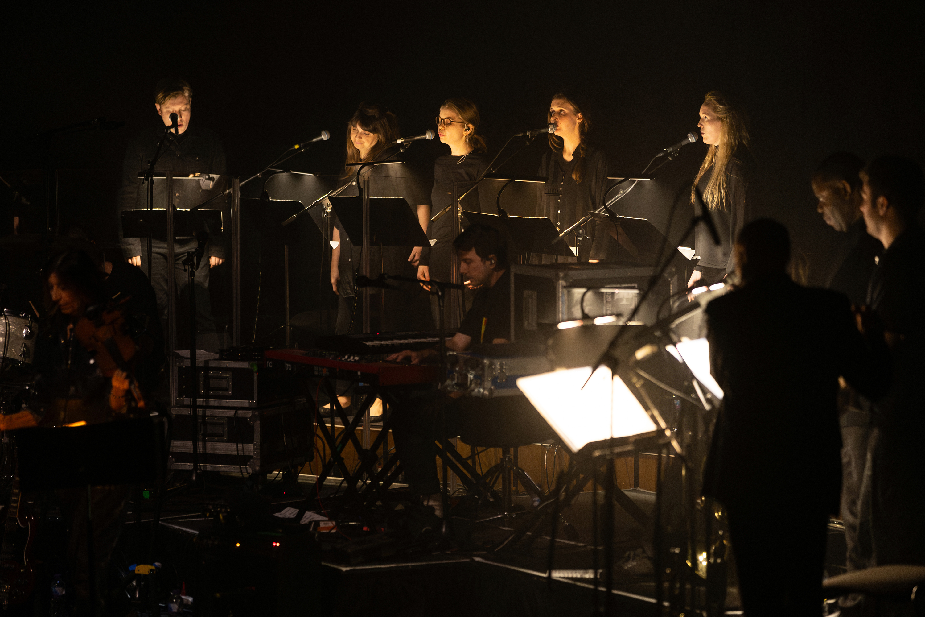 Kim deal barbican 2025 burak cingi10