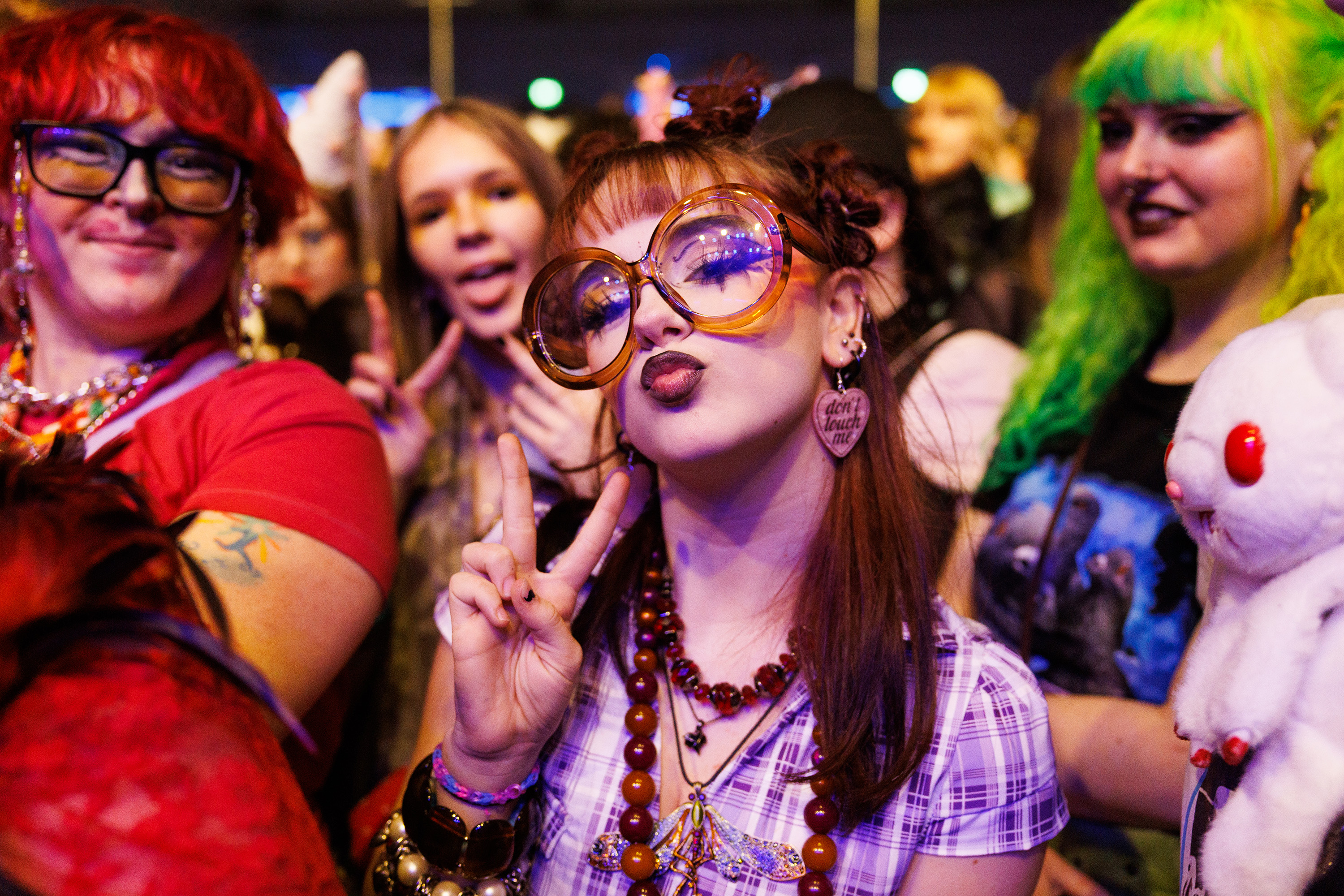 Ashnikko brixton fans 02