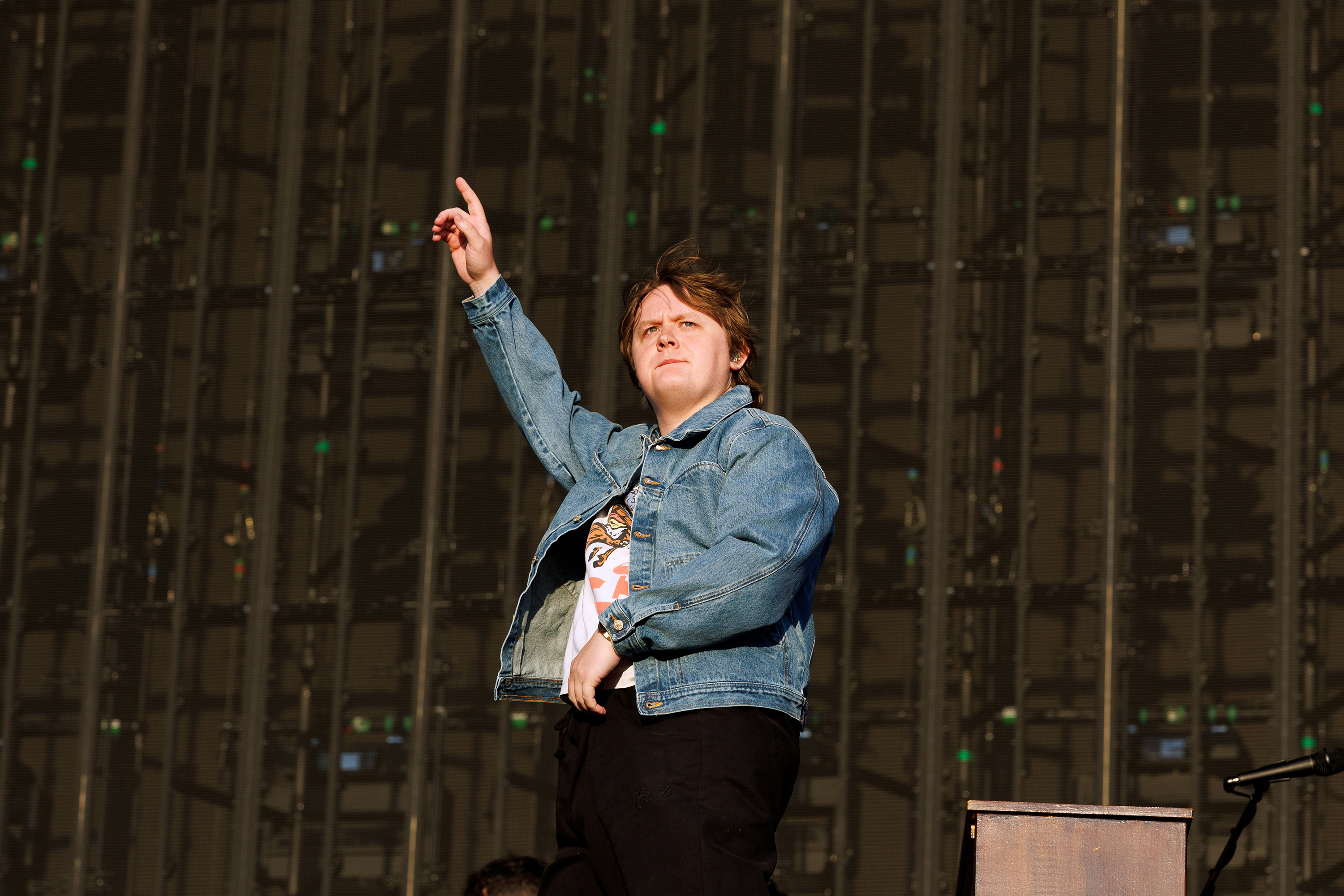 Lewis capaldi burak cingi01