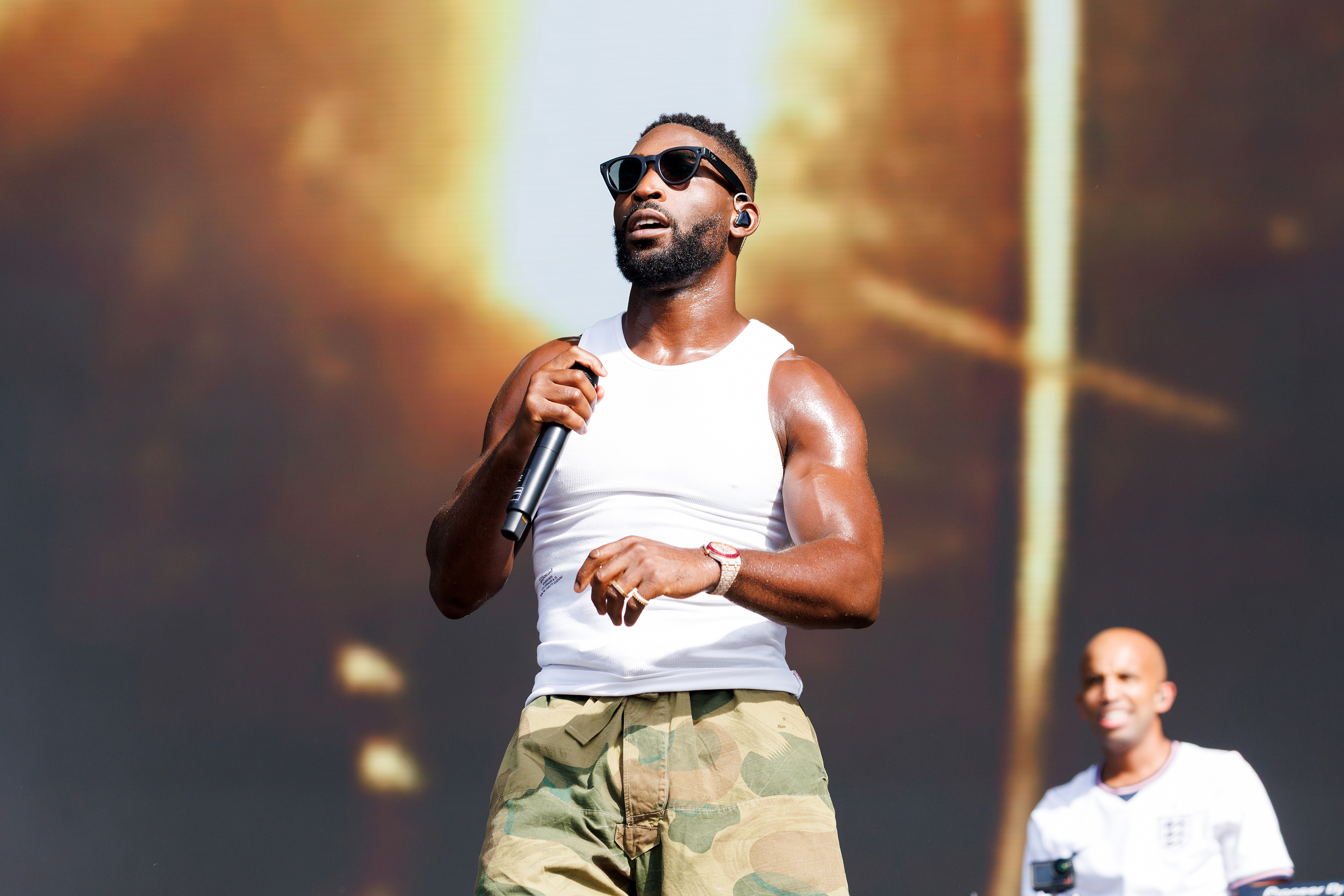 Tinie tempah burak cingi