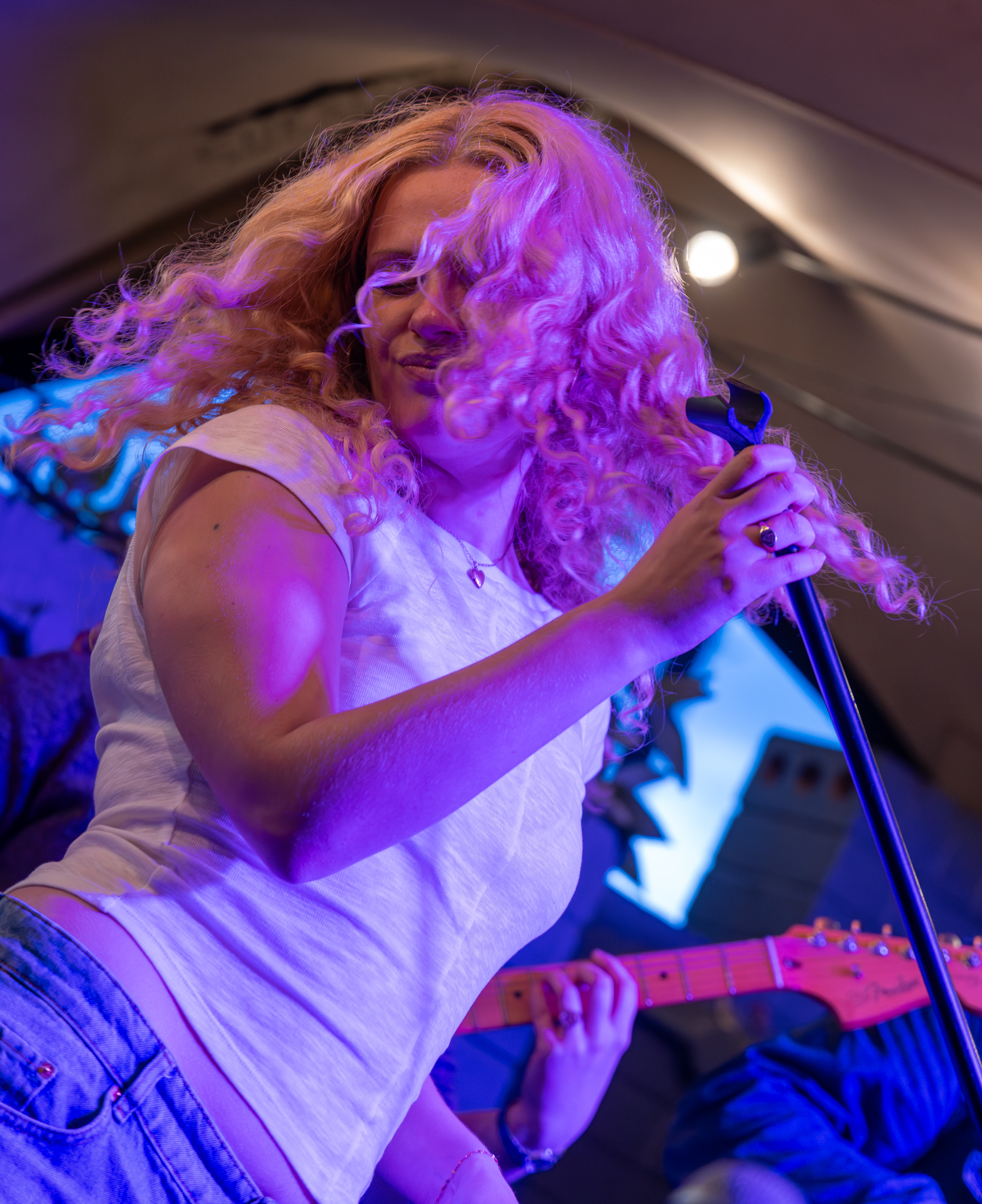 OLIVIA REBEL FROM WREXHAM FAT BOAR 2 cred Brent Jones