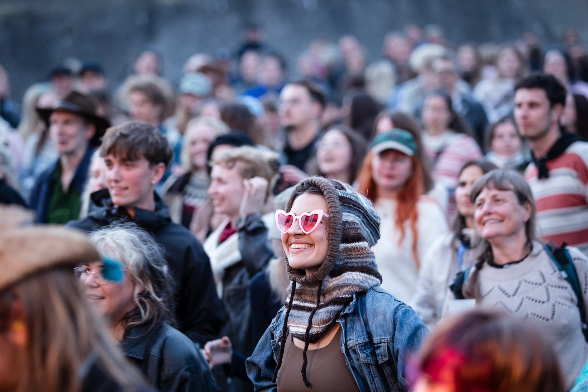 Crowd 06