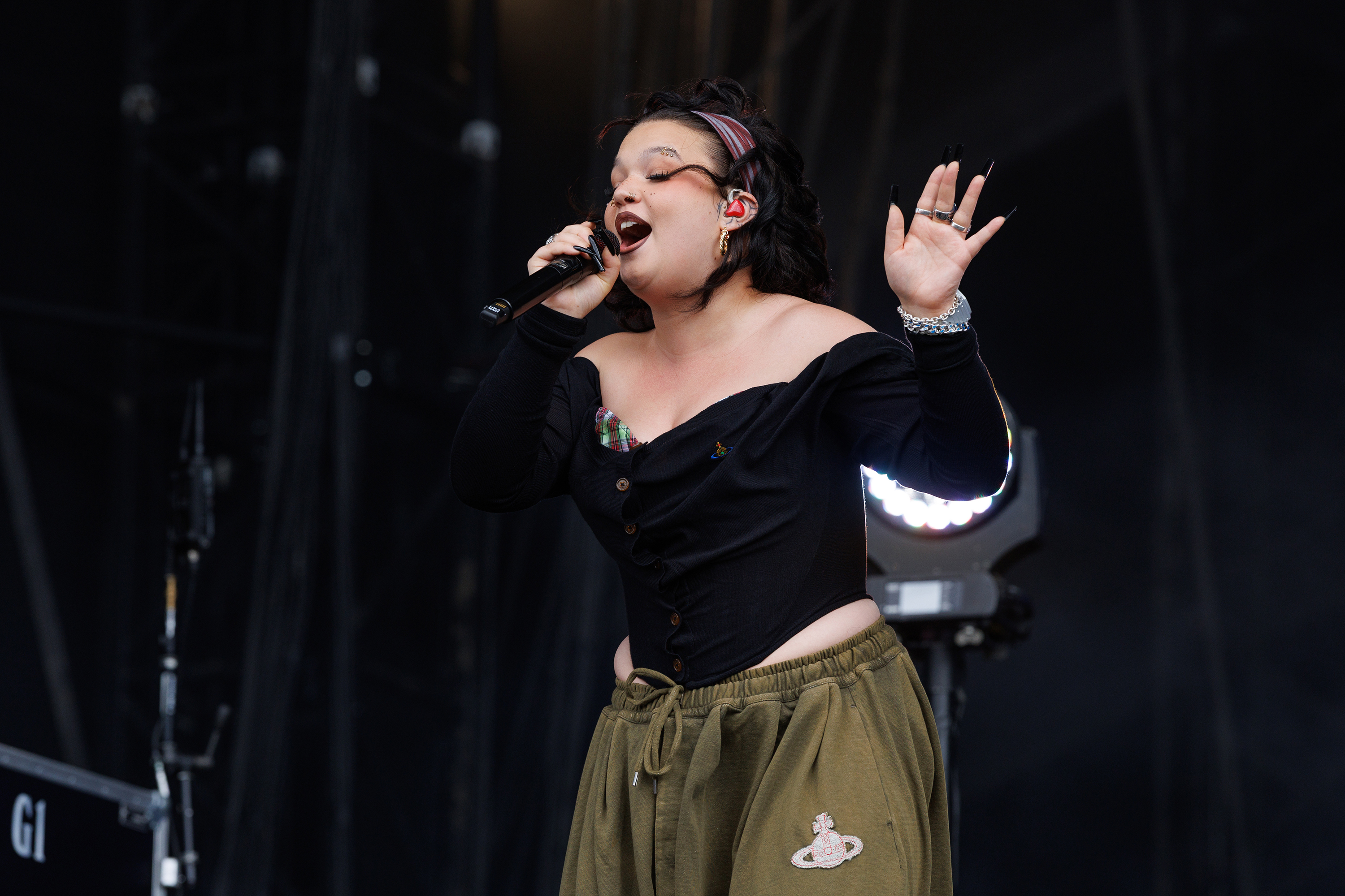 Lola young burak cingi