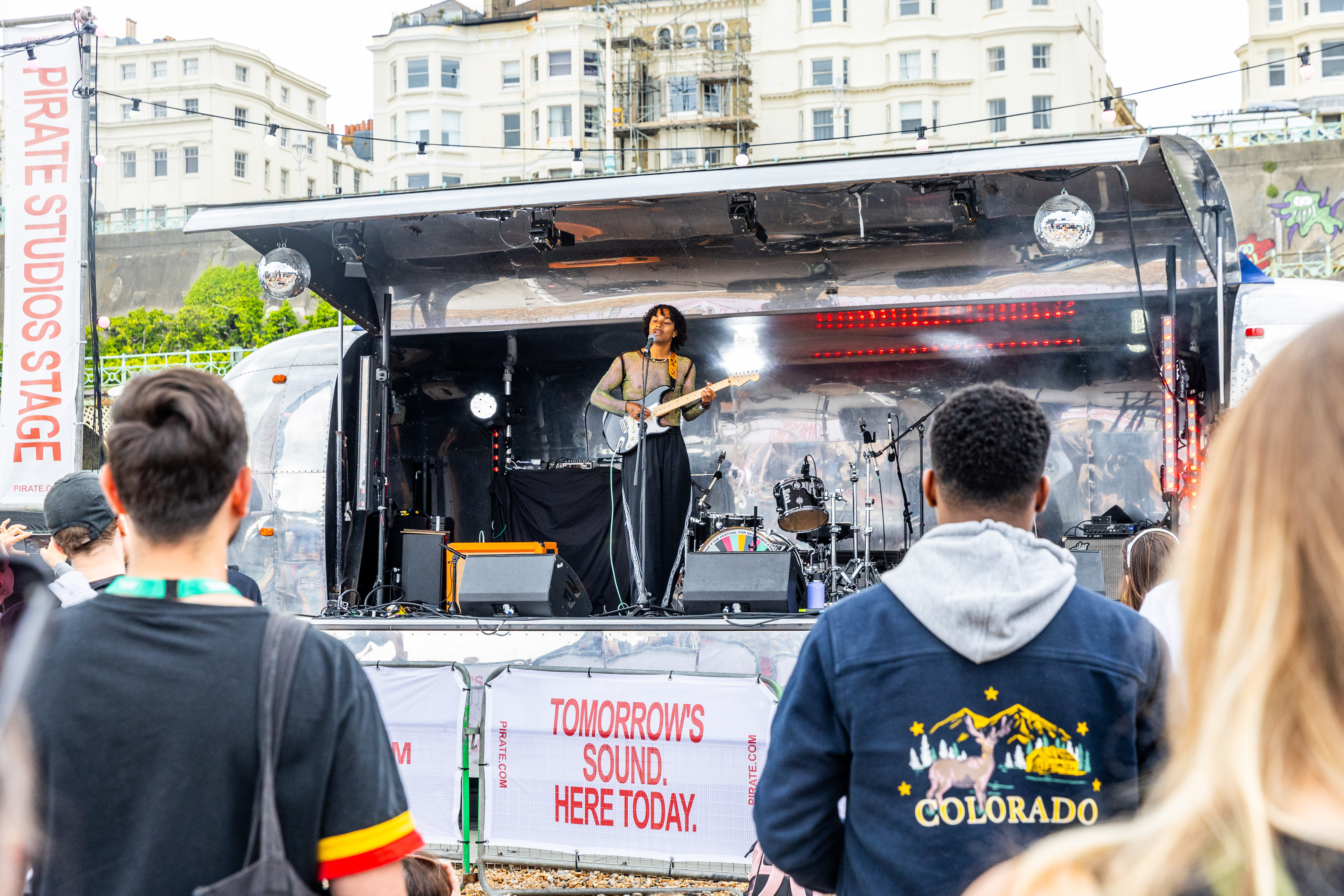 Sat Pirate Studio Stage Forest Claudette VC 1493