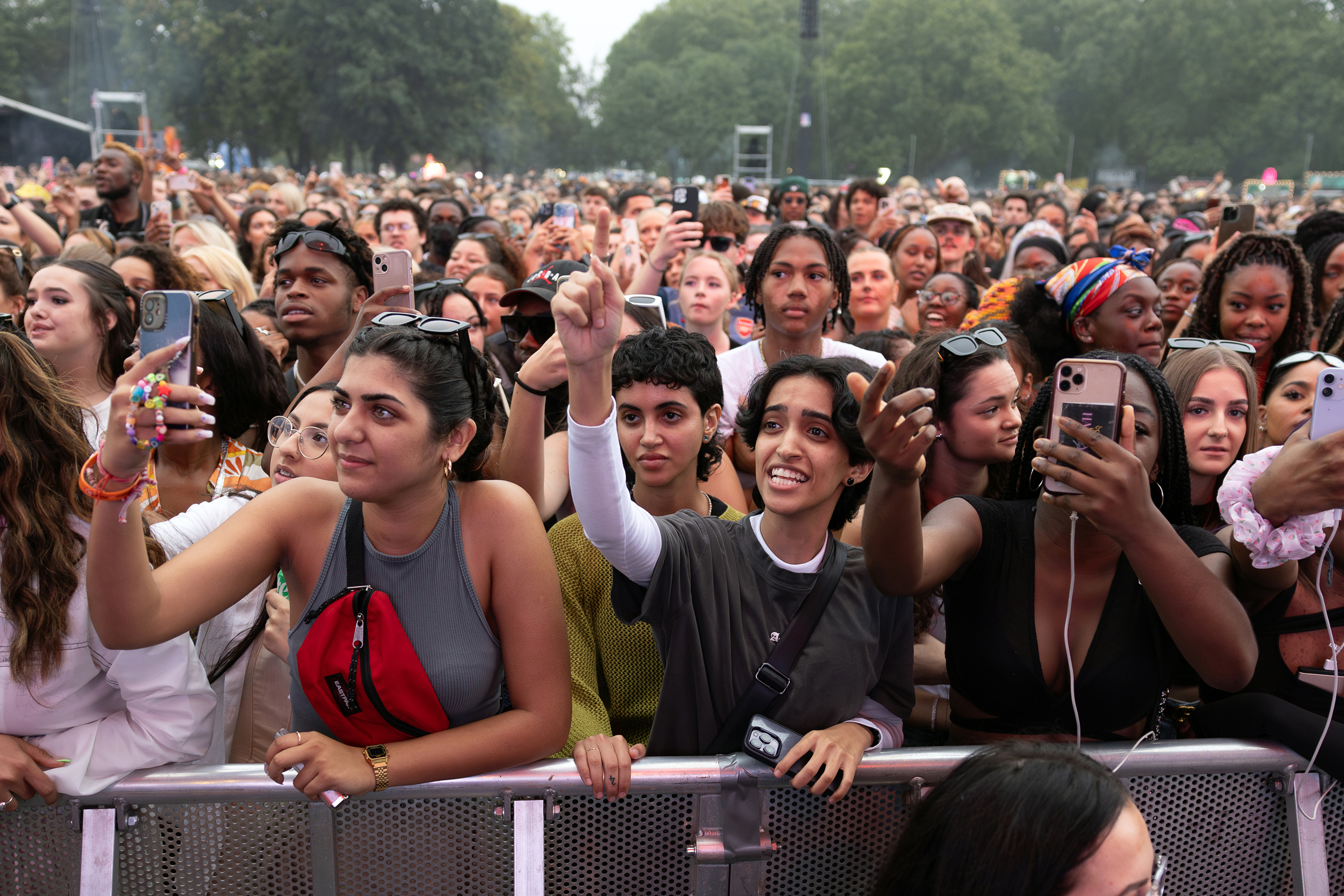 Crowd ape stormzy 2023 burak cingi