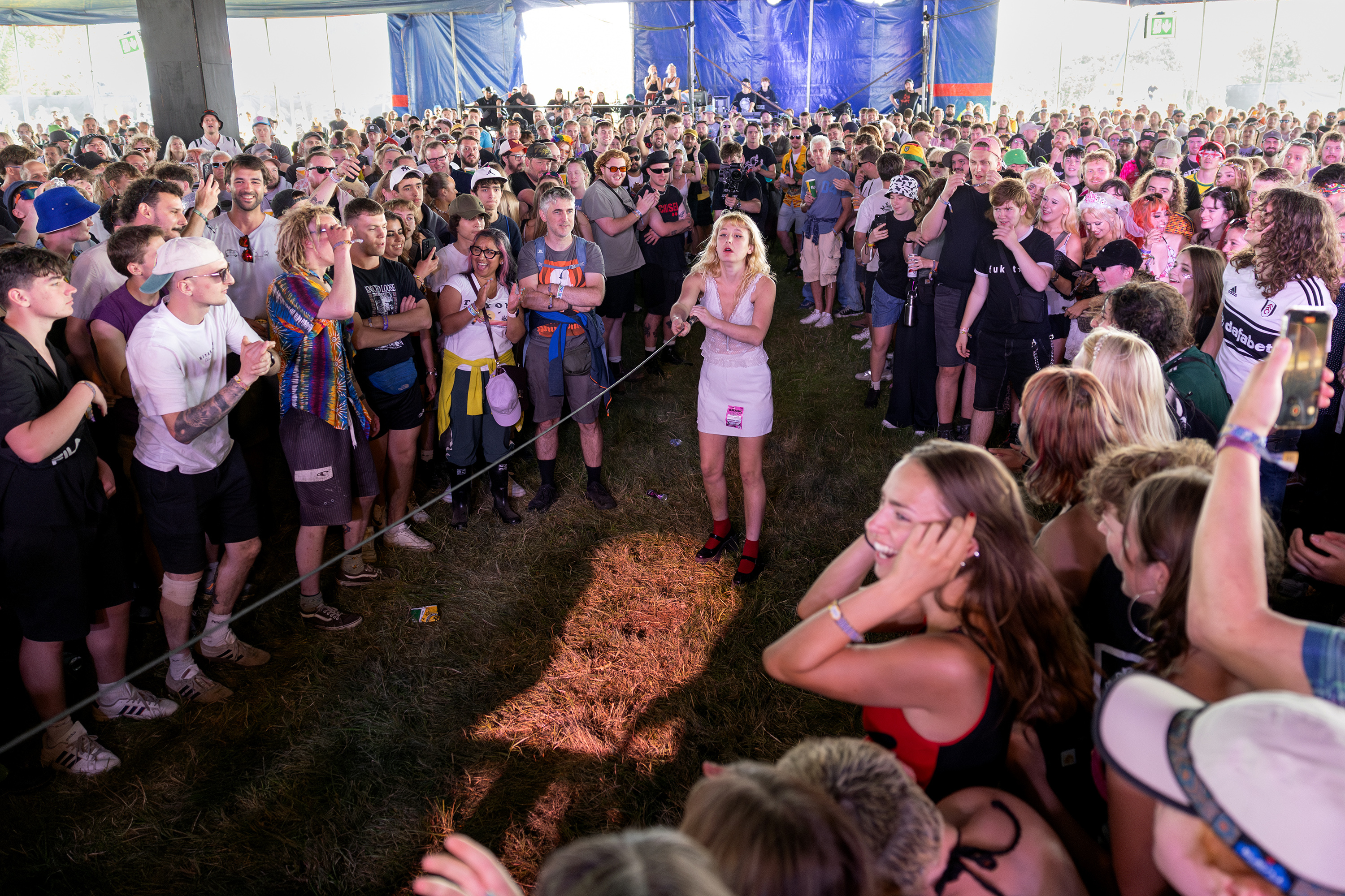 Lambrini girls reading festival 2024 burak cingi