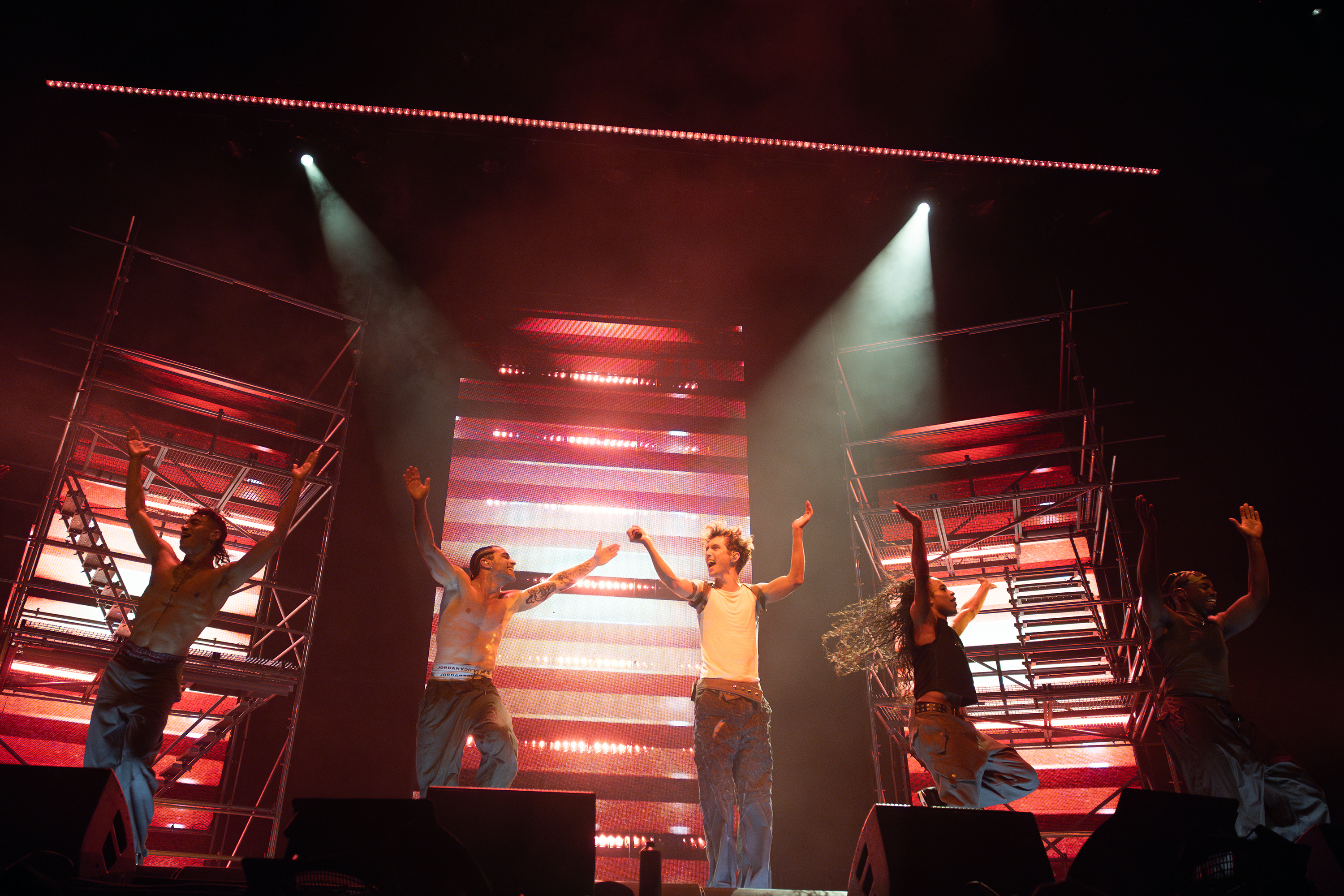 Troye sivan o2 270624 burak cingi14