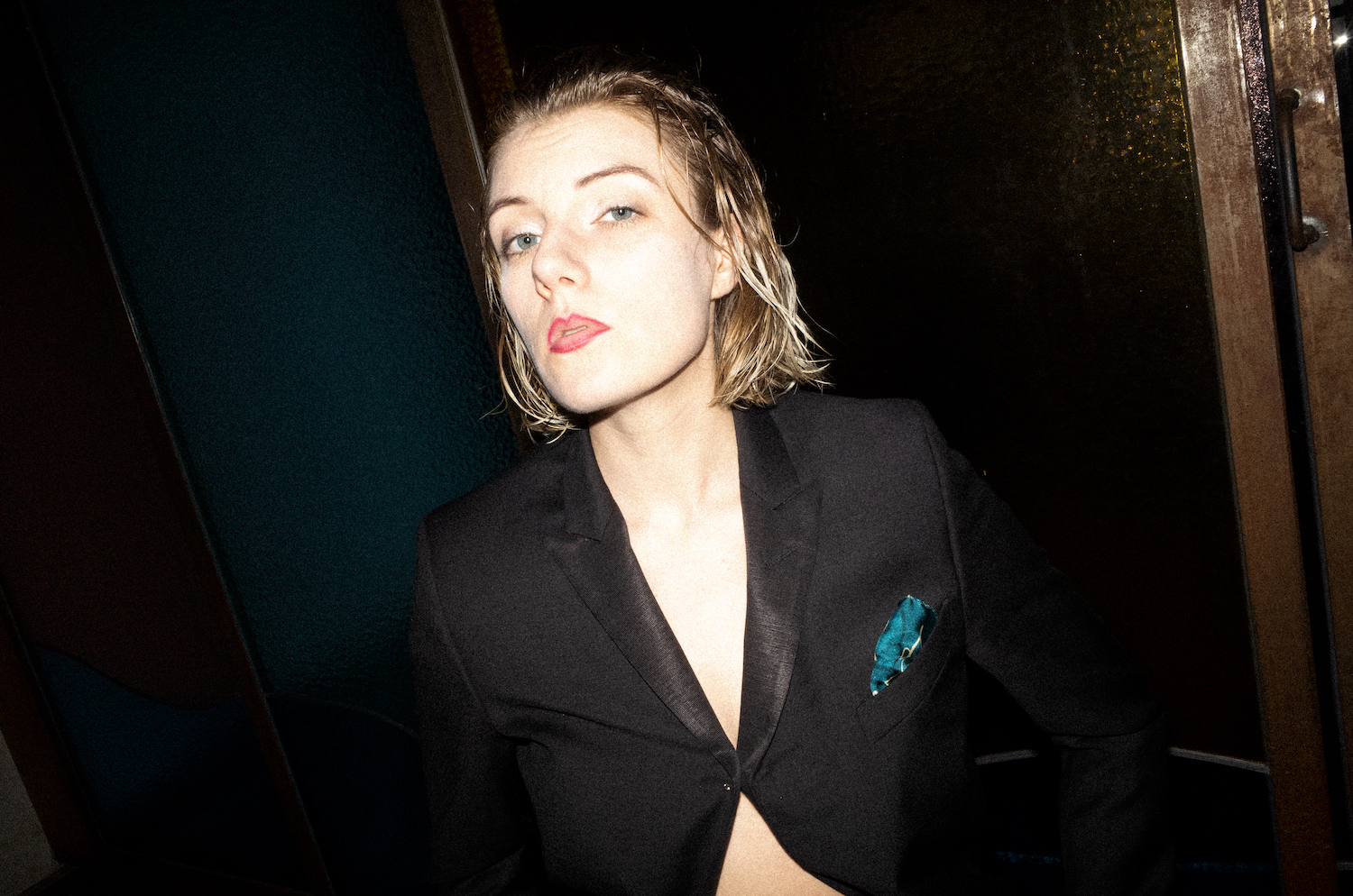 03 TELLAVISION TIM BRUENING