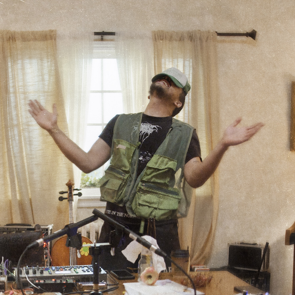 093624878216 cover zoom