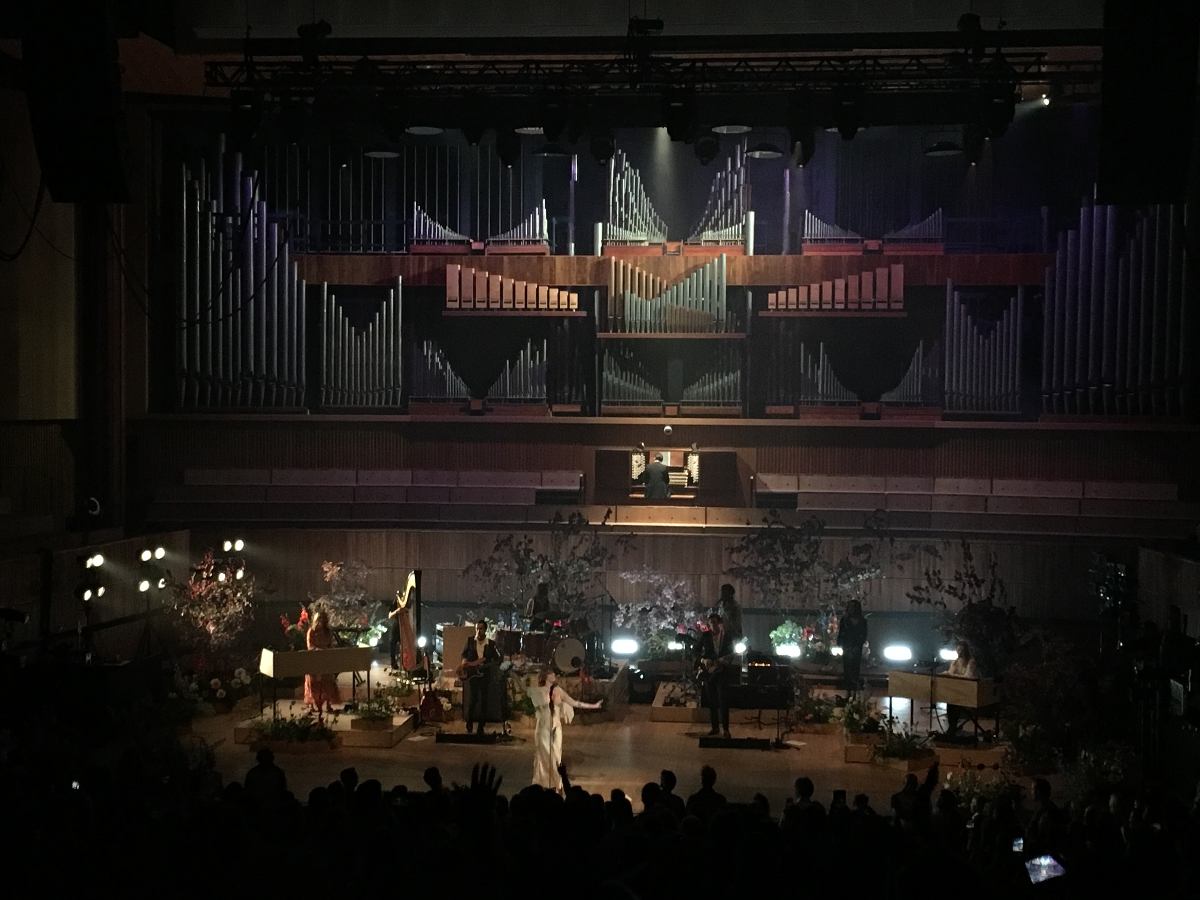 095990 D6 4 A79 4 EFB 9 B32 3981 C2 DBB177