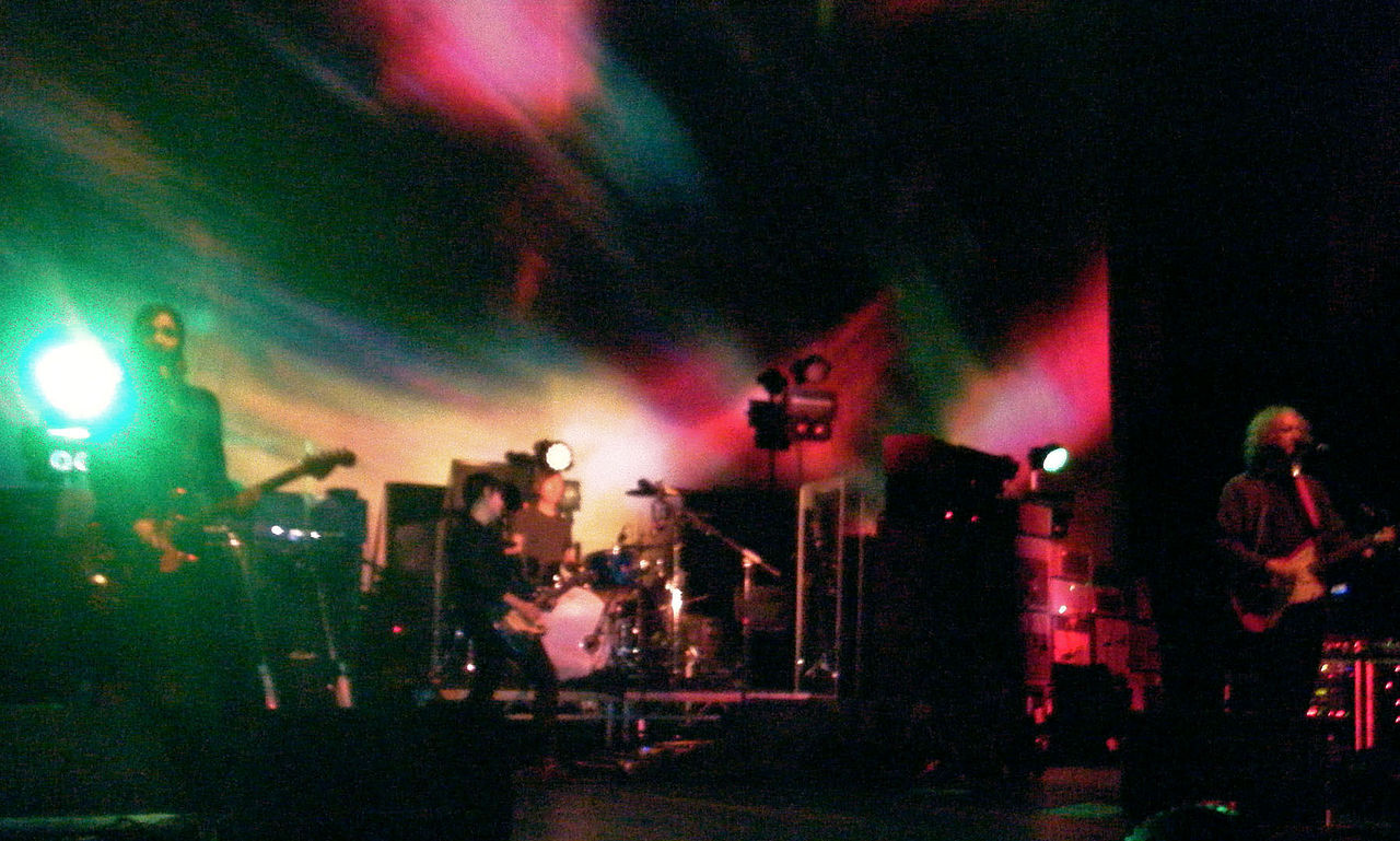 1280px My Bloody Valentine Manchester 2013
