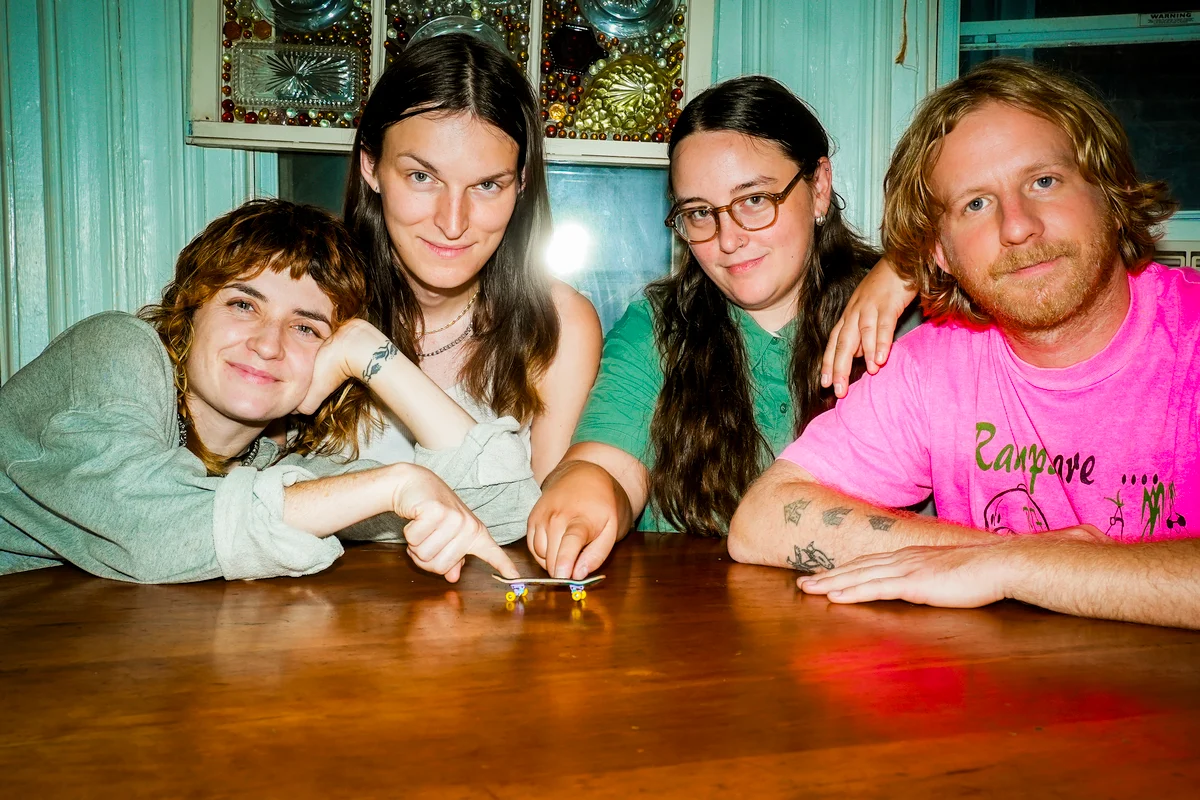 Sadurn reveal new song, "never tell me"