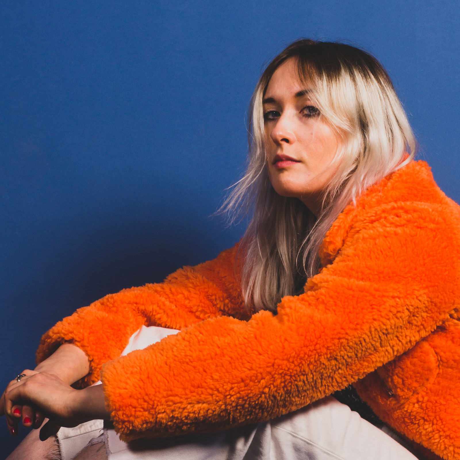 2 Hussy credit Poppy Marriot