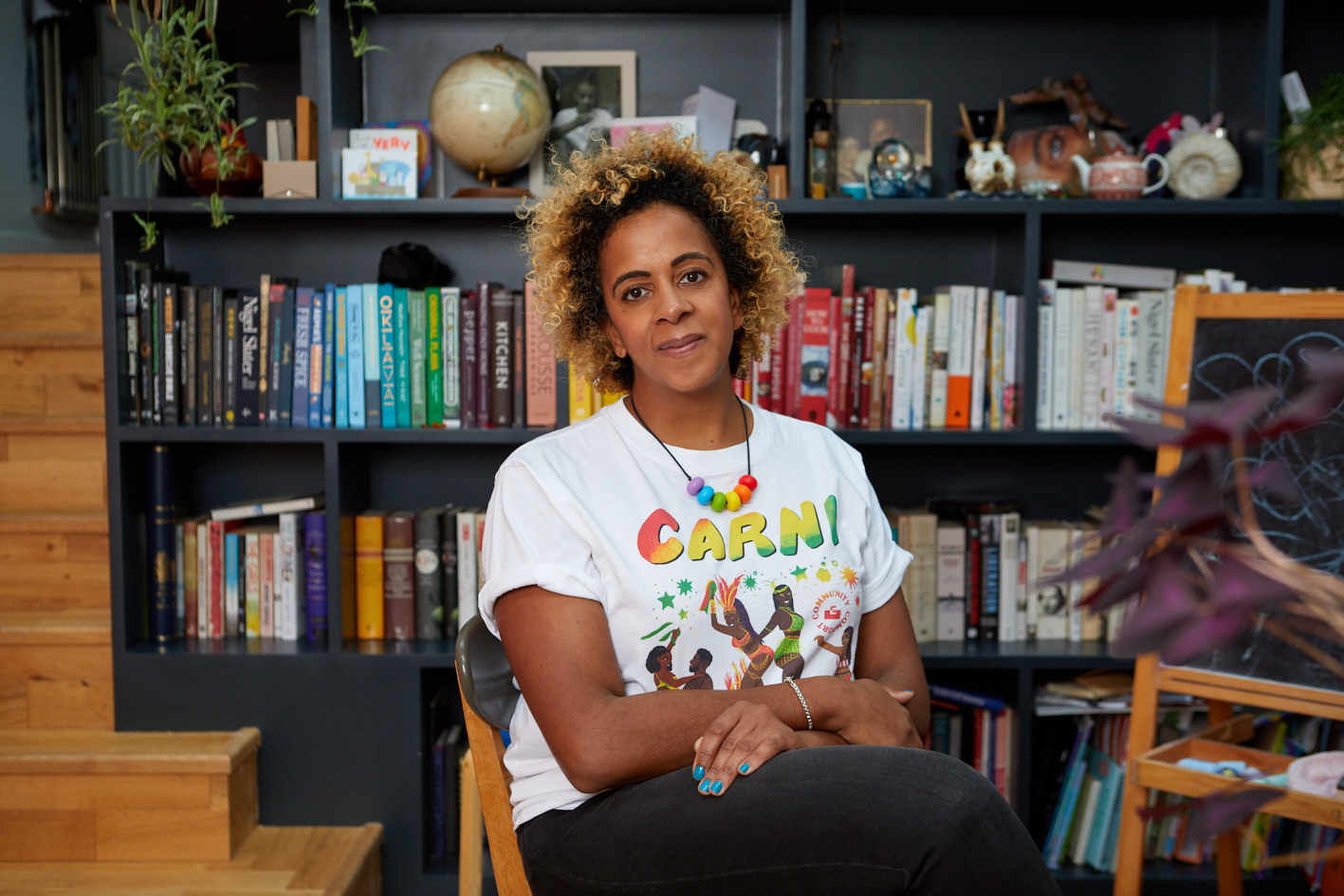 20201116 OFM Melissa Thompson shelves 024 Patricia Niven