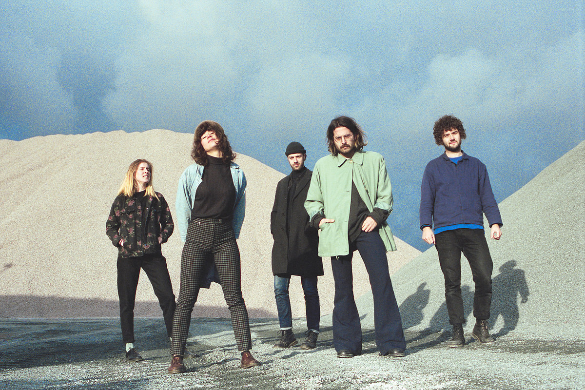 220d83 7beac98ff66b4171ac152bcb0825e08fmv2 d 4386 2924 s 4 2