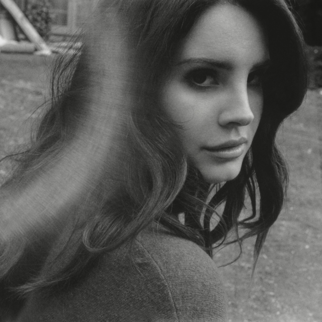 25 Lana Del Rey Pola Scan low