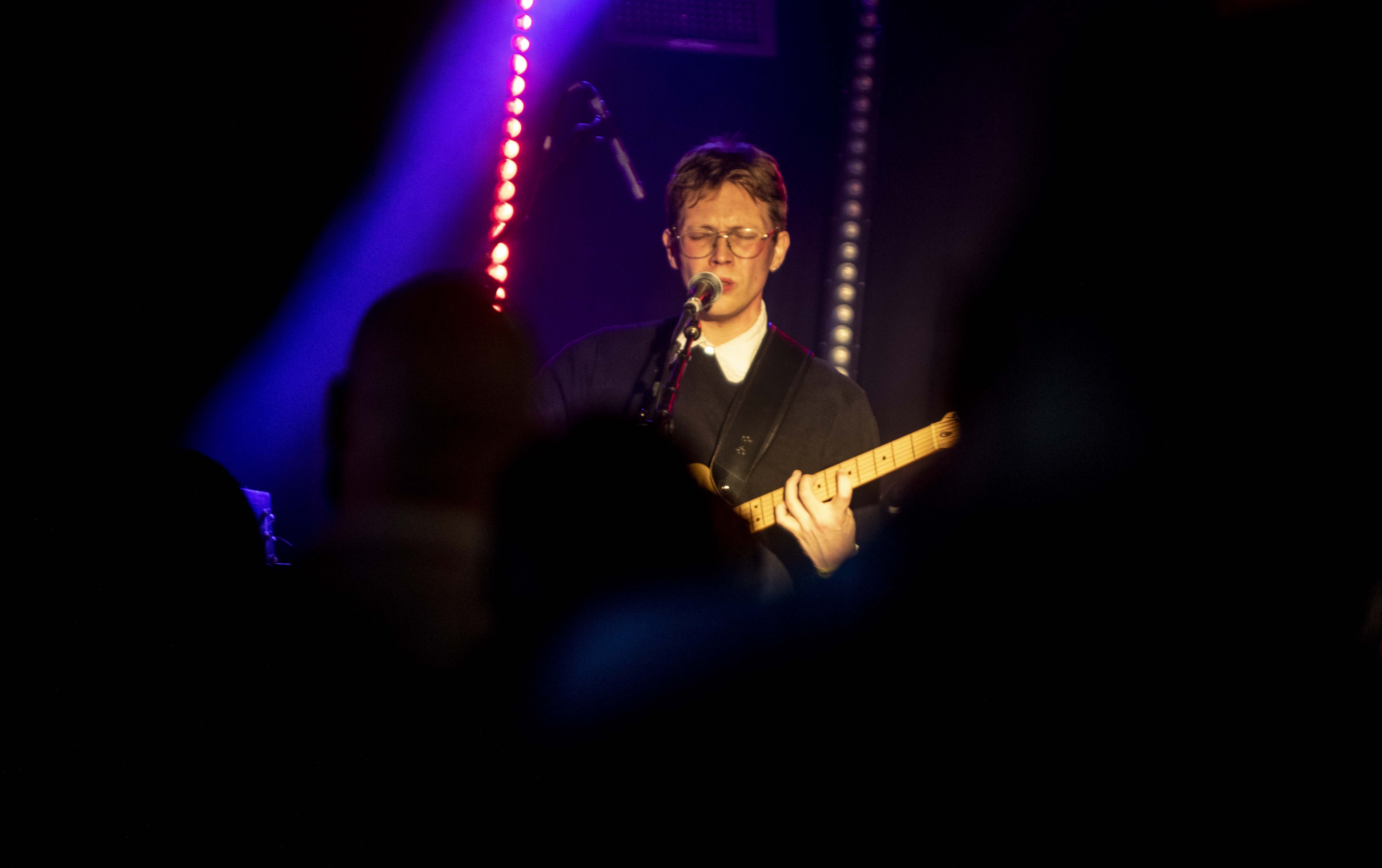 2d The Howl The Hum at The Hub