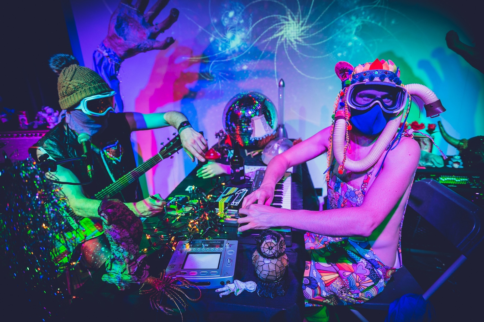 4 27 Cosmic Dog Fog at Ty Pawb FOCUS Wales 2022 credit Tim Rooney