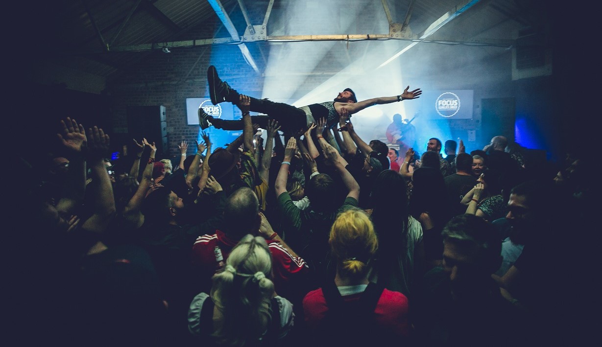 4 Henge at FOCUS Wales Rockin Chair R1 credit Tim Rooney