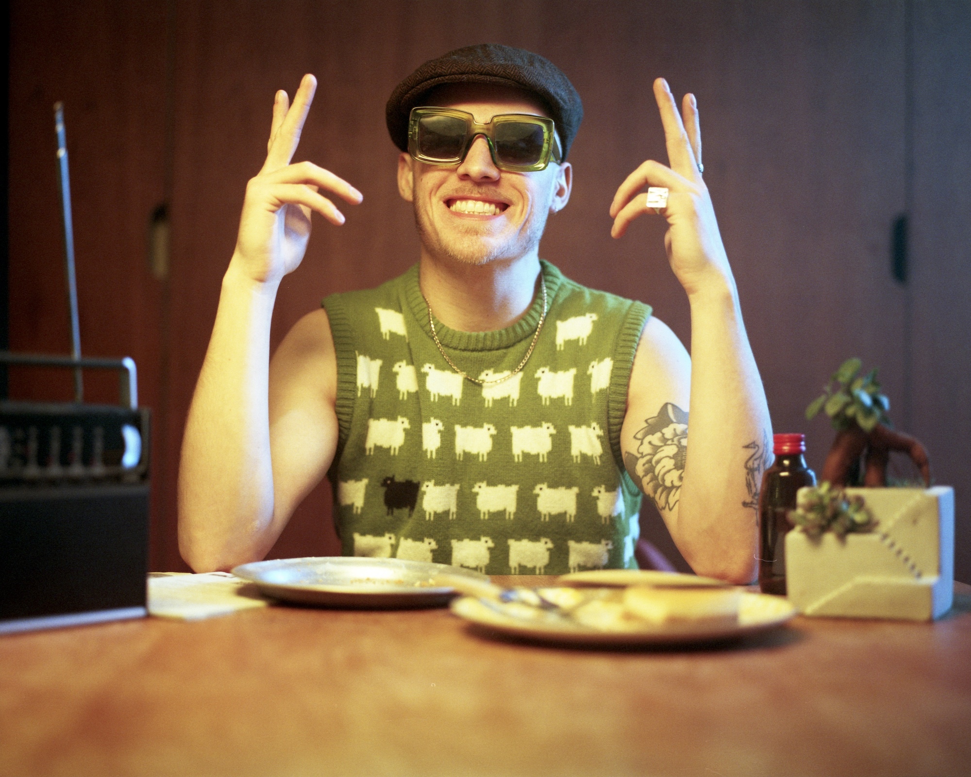 88909 D9 C 0422 4 B42 B68 C FDC8 CE12626 F