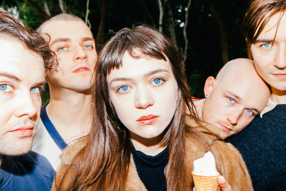 AINT 2025 PRESS 7609