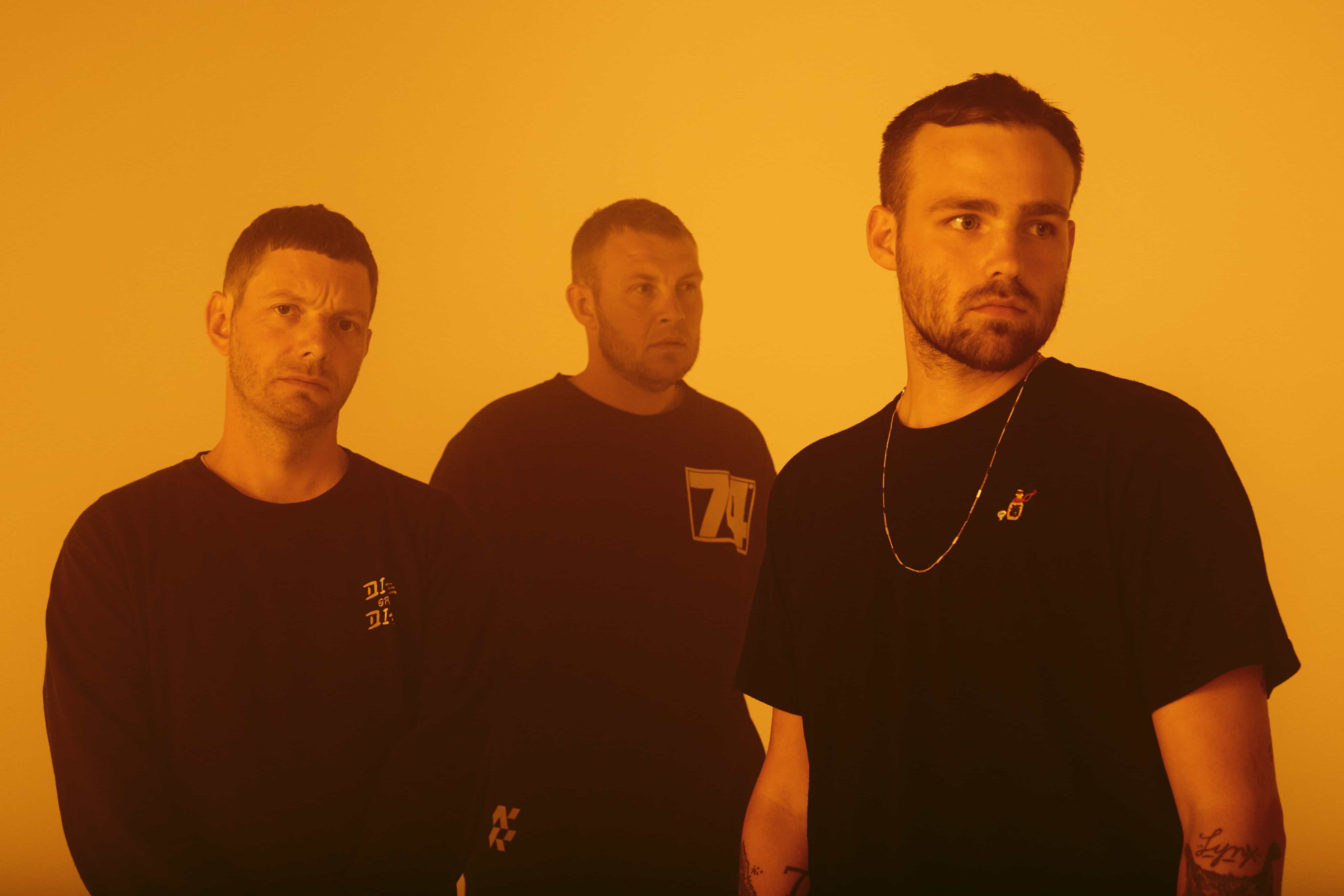 AV AV AV Press 2 Photo Dennis Morton