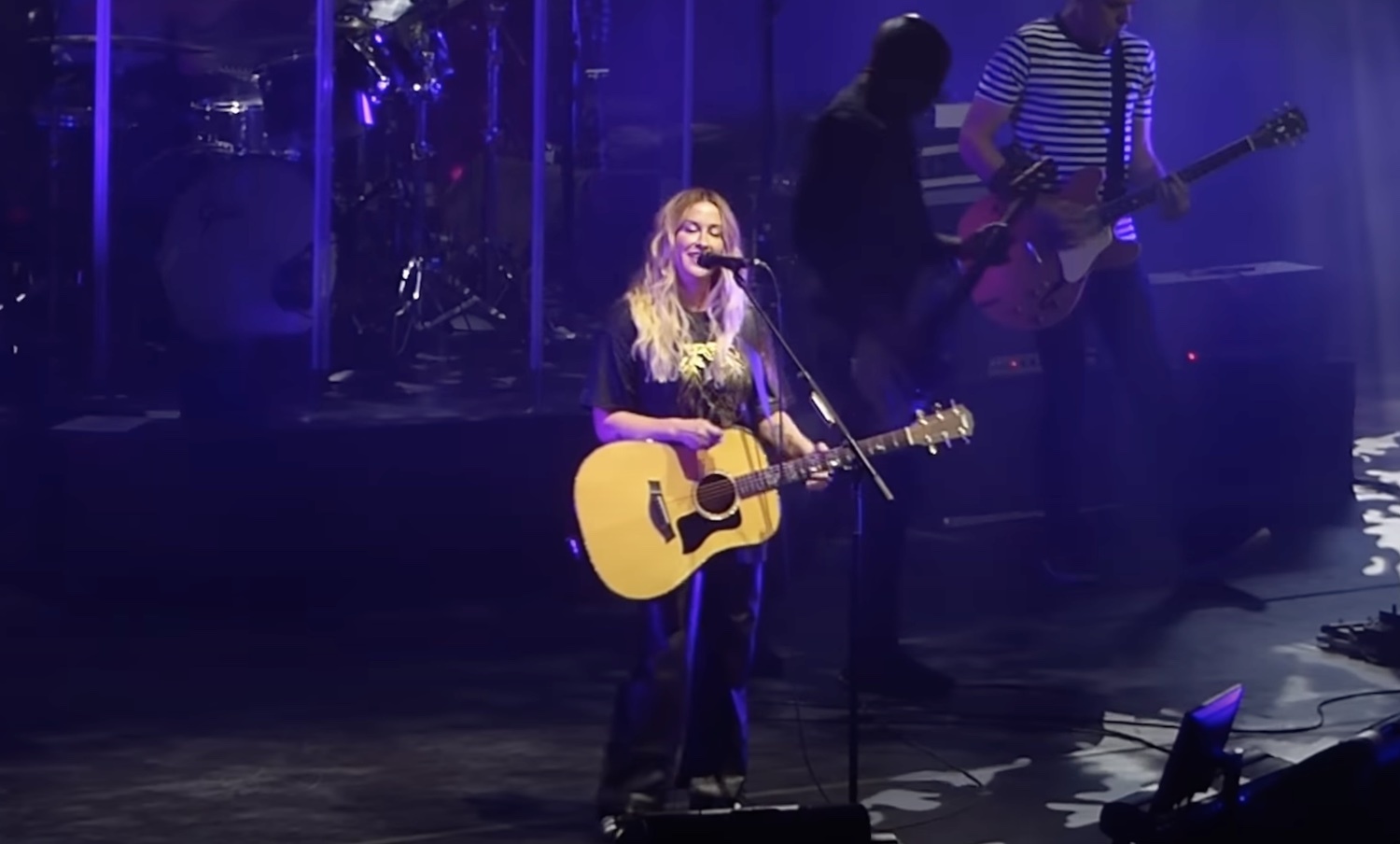 Alanis Morissette London June 2022