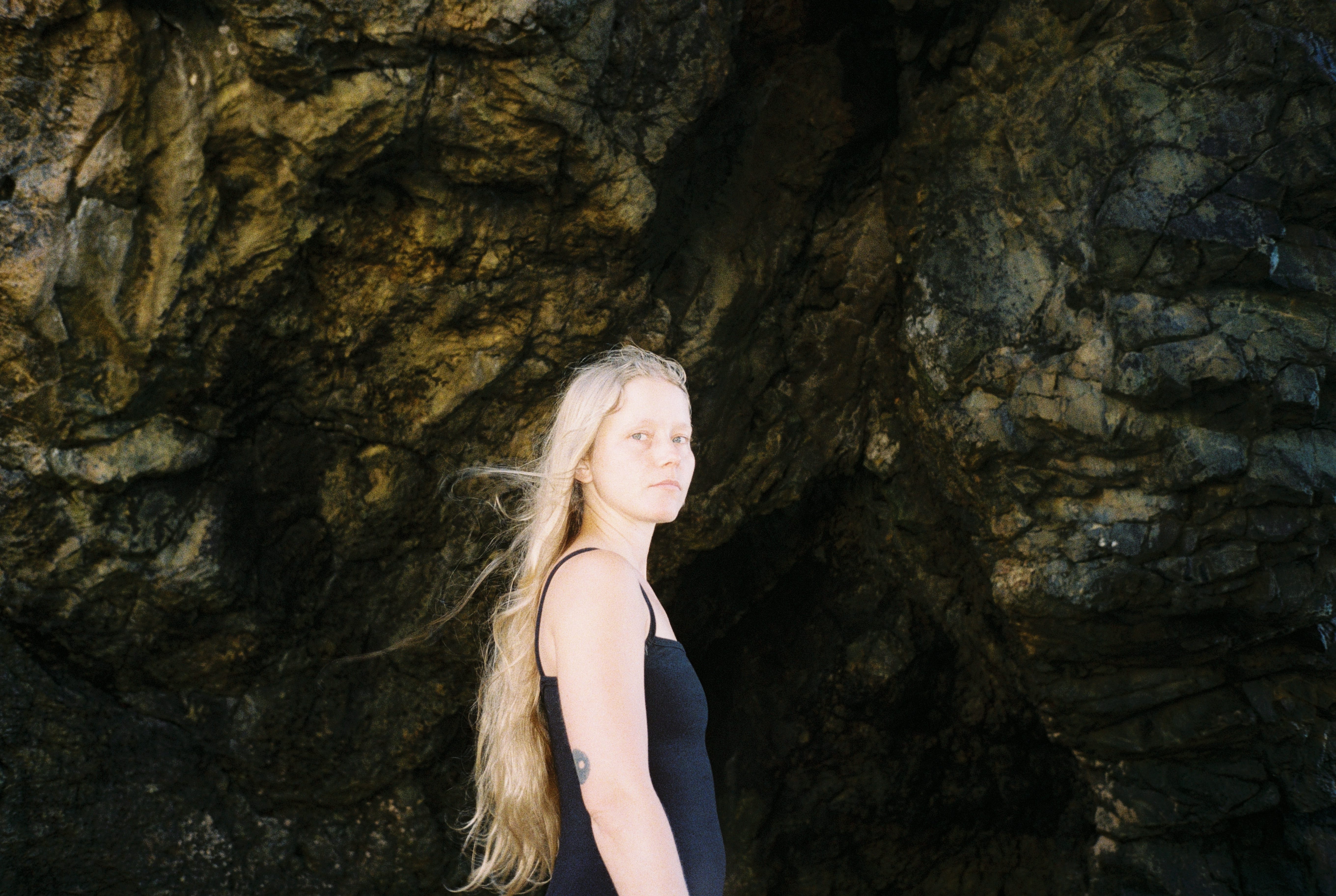 Alice Phoebe Lou Portraits Mira Matthew mirazoematthew 7