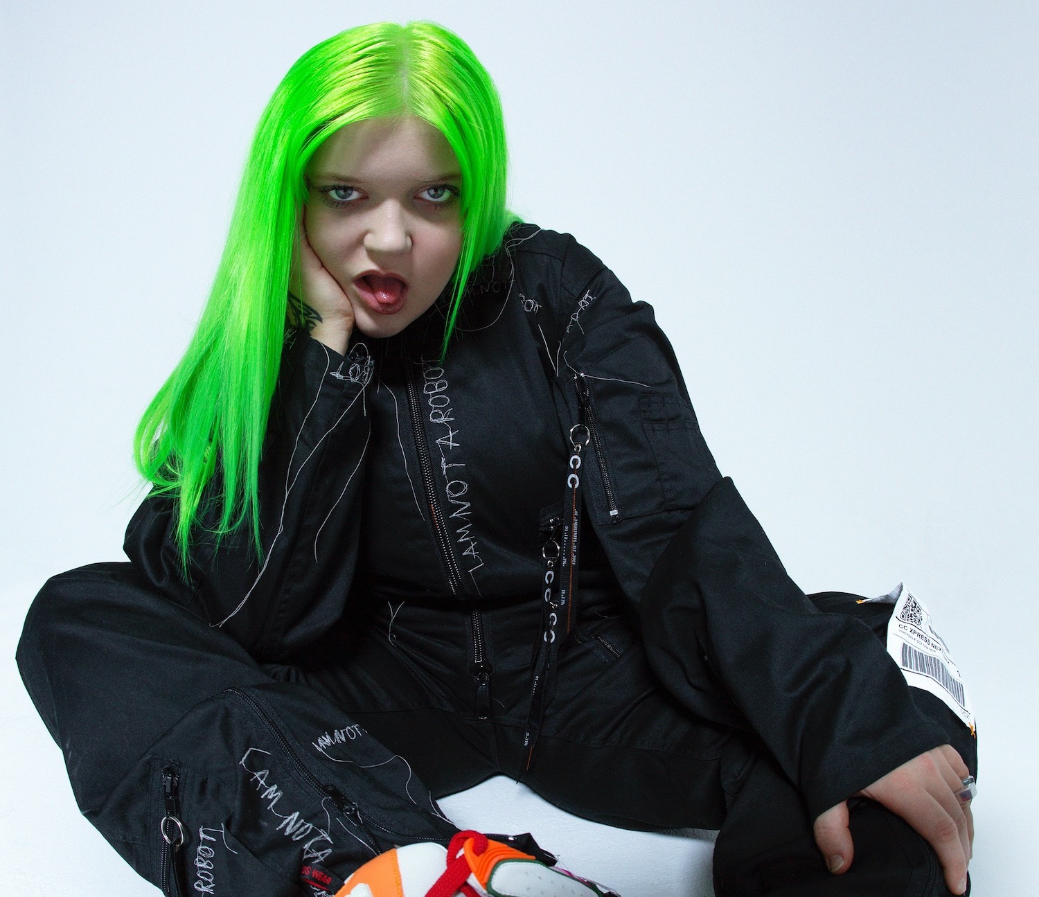 Alma press shot