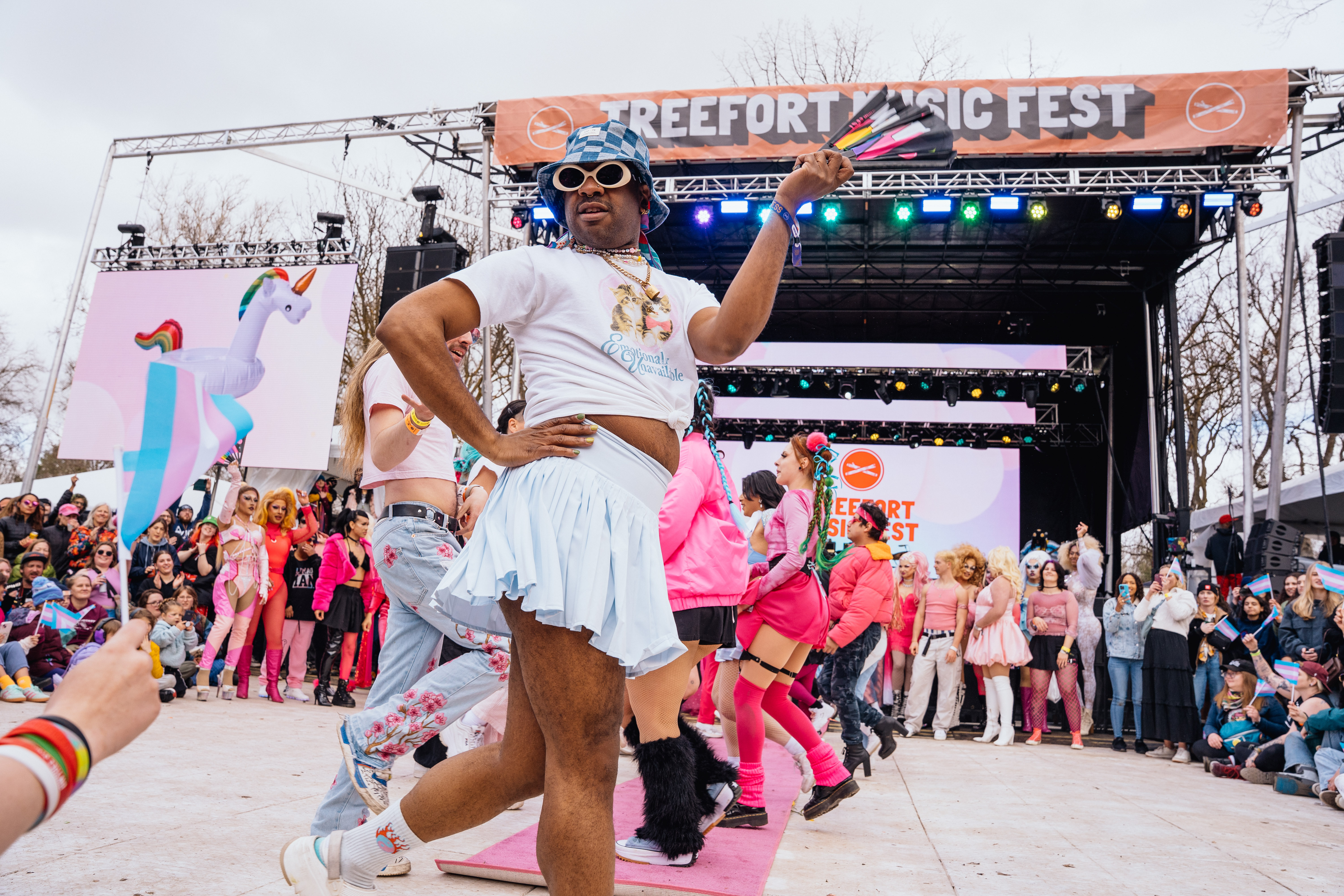 Amanda Ammo Morgan ammophotoglive pink20runway 01919