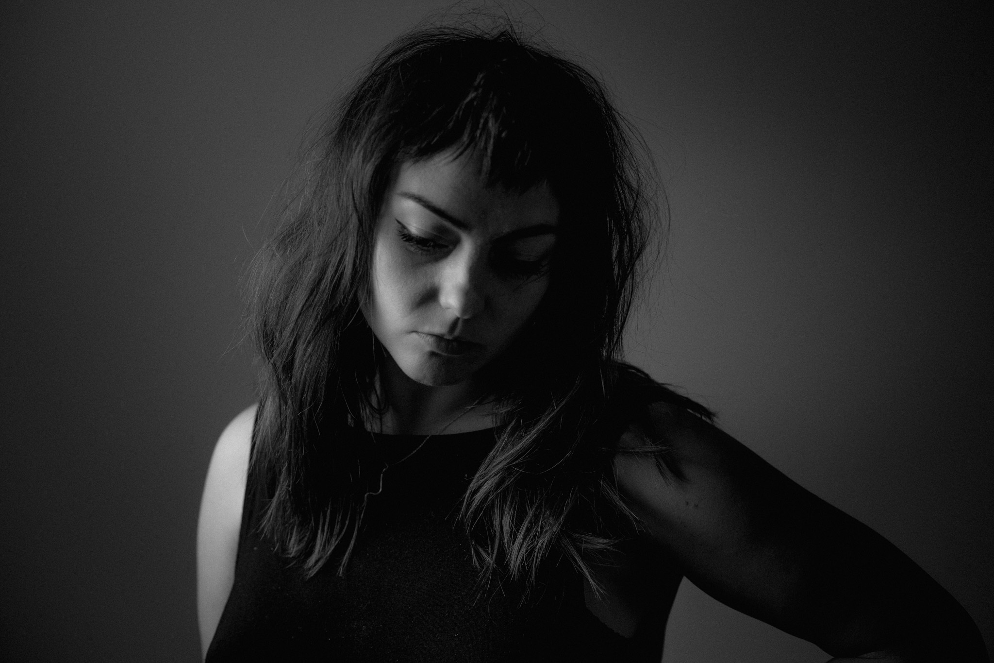 Angel Olsen by Parri Thomas for The Line of Best Fit 006