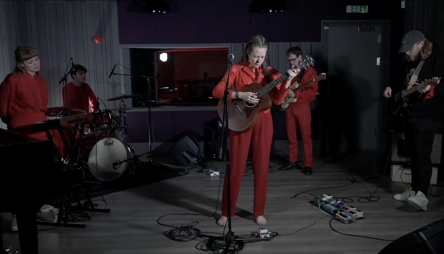 Anna B Savage LOBF sesssion thumbnail