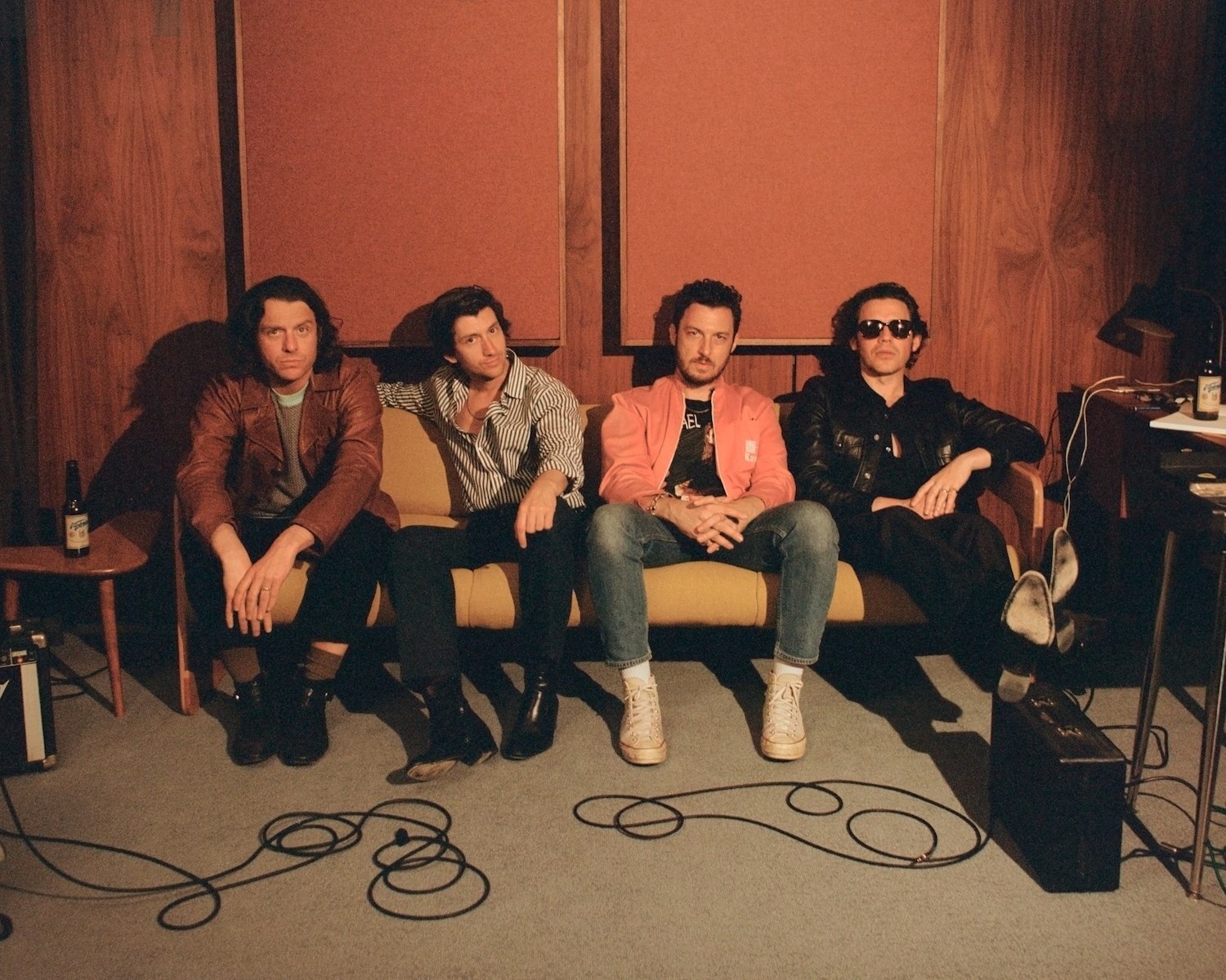 Arctic Monkeys horizontal 300 dpi