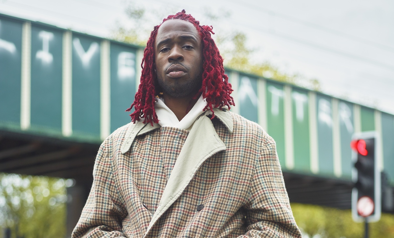 Avelino red hair checked trench coat