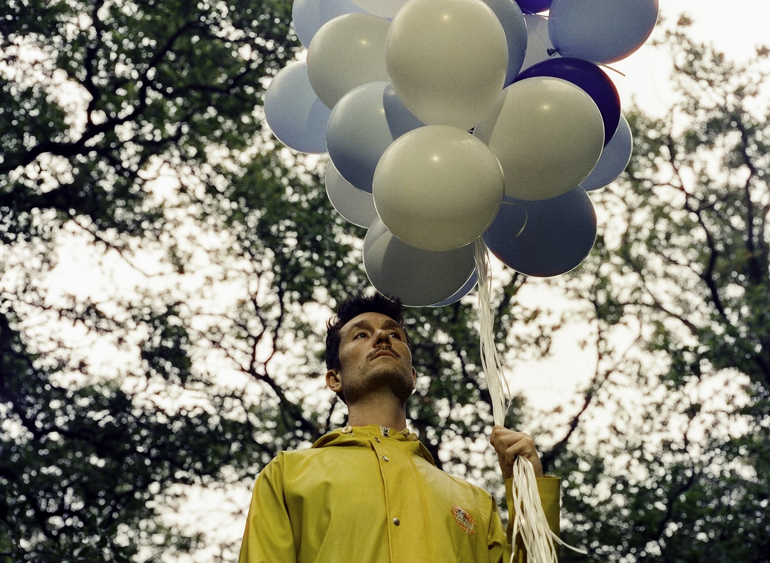 BASTILLE FILM SHOT 1