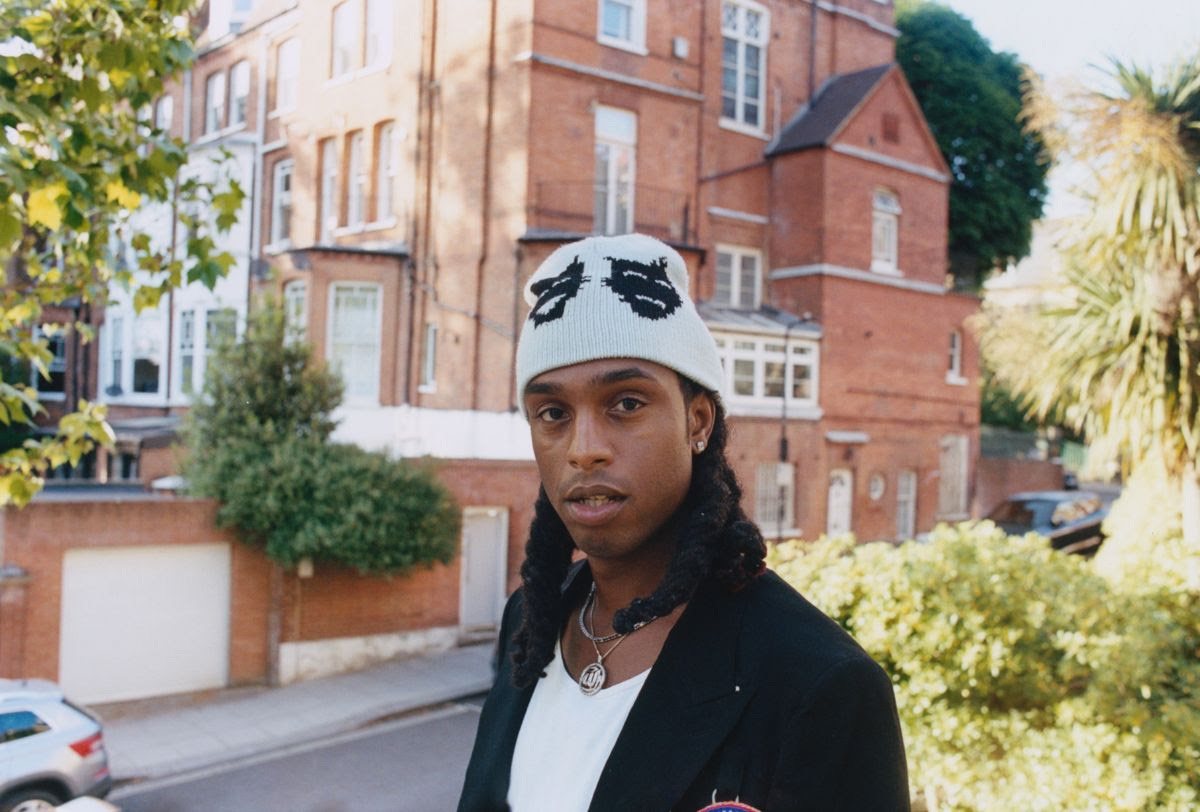 Bakar white beanie