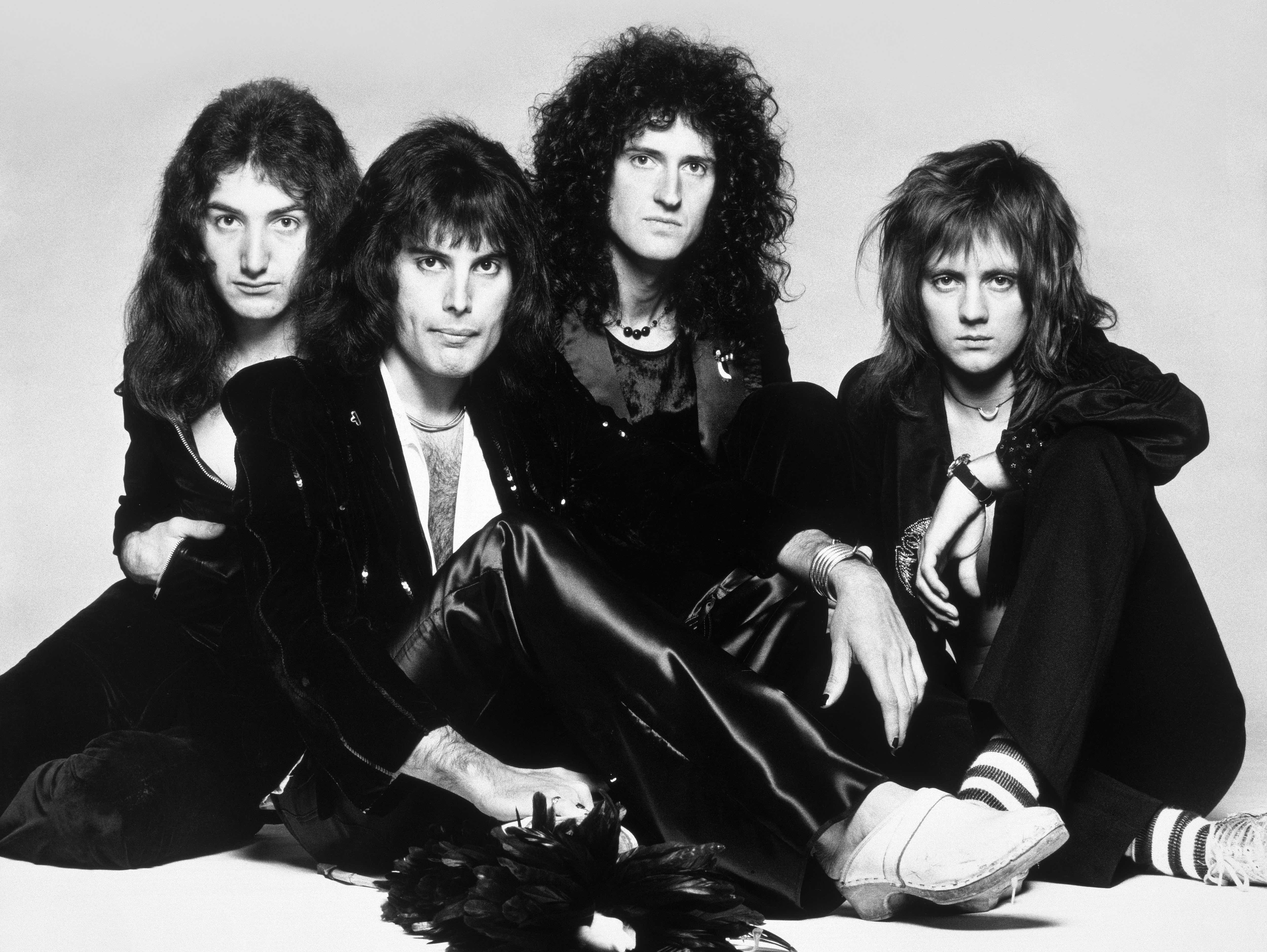 Band Photo 62 Queen Productions LTD