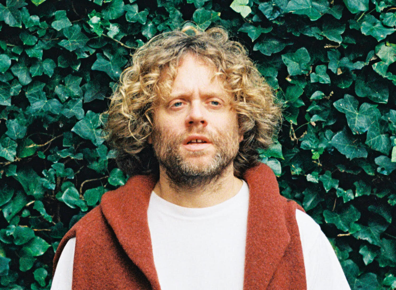 Benny Sings landscape credit Felice Hofhuizen 1 1