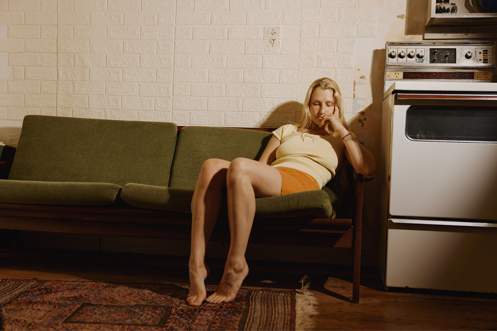 Billie Marten Clover