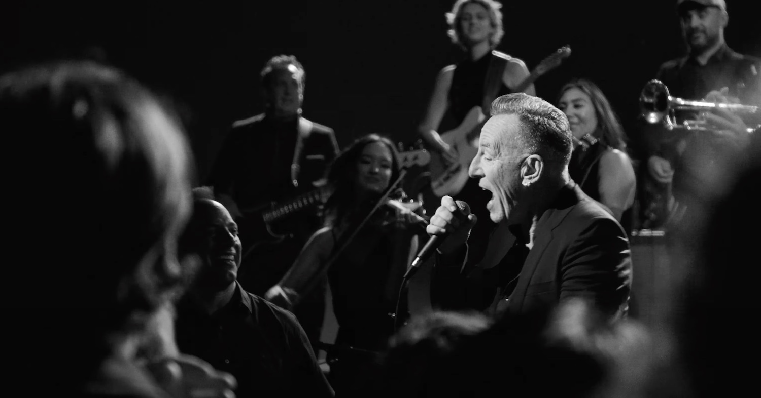 Bruce Springsteen Dont Play That Song video