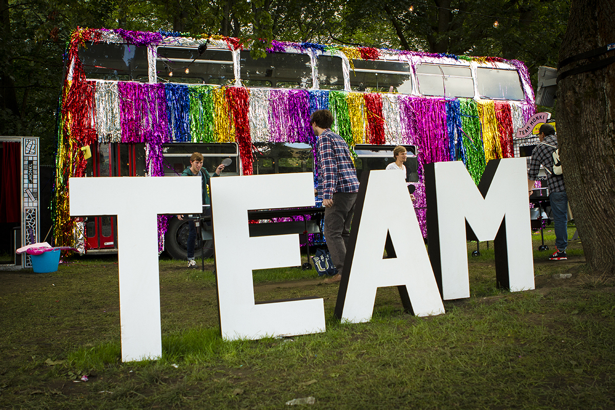 Bus and Table Tennis
