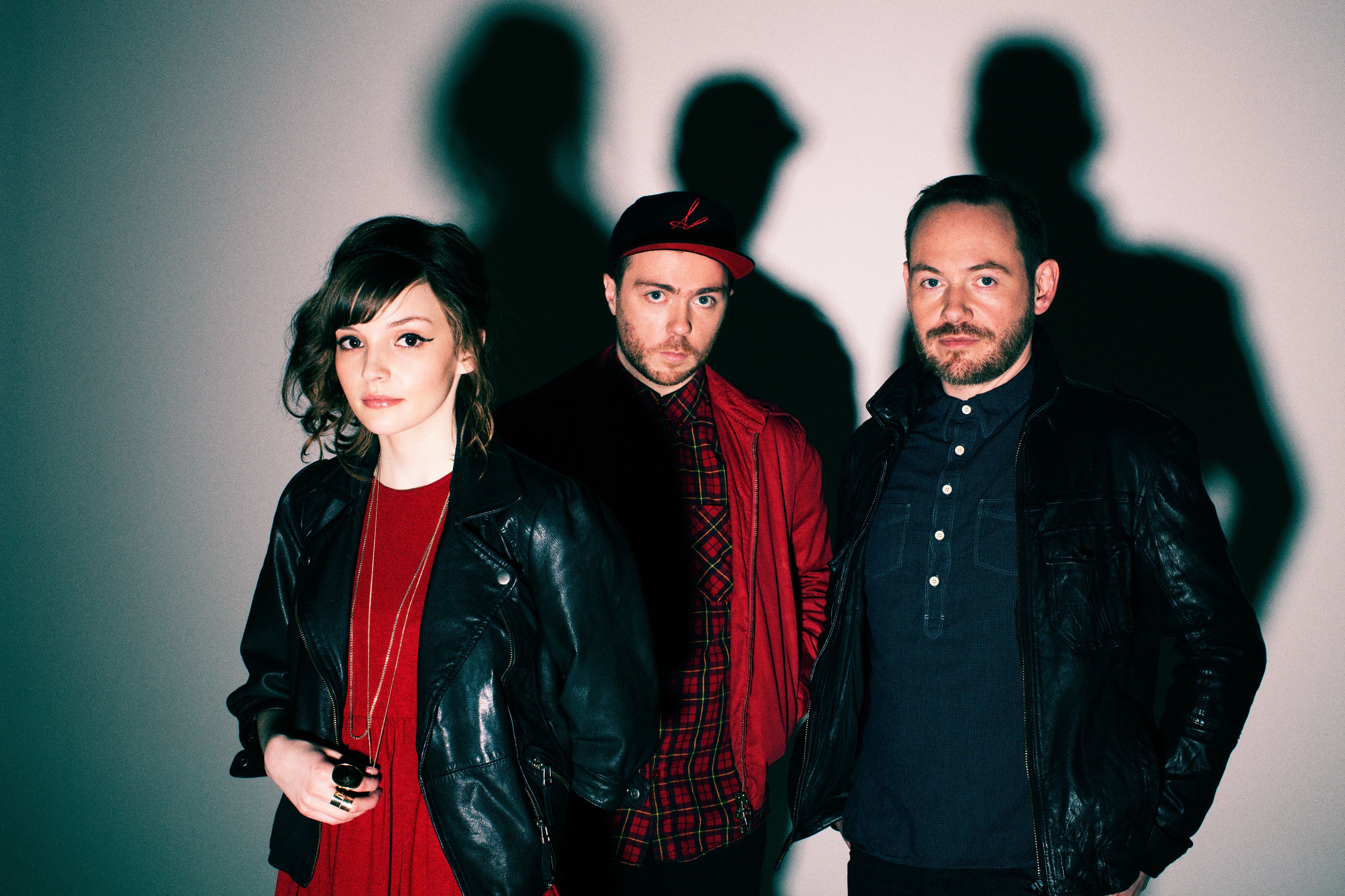 CHVRCHES TBOWYB10 press shot credit Elliot Hazel